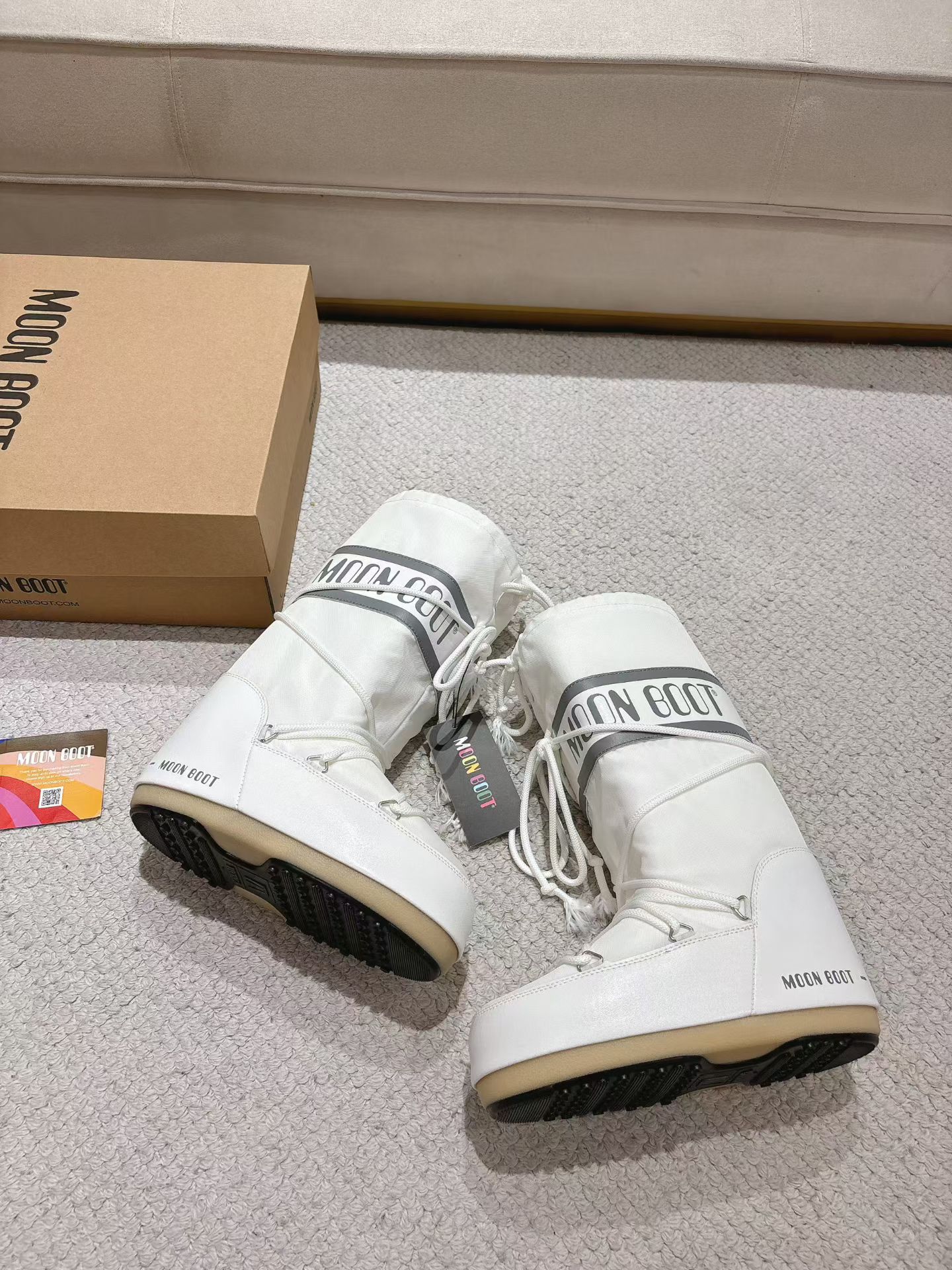 MB White Classic Snow Boots