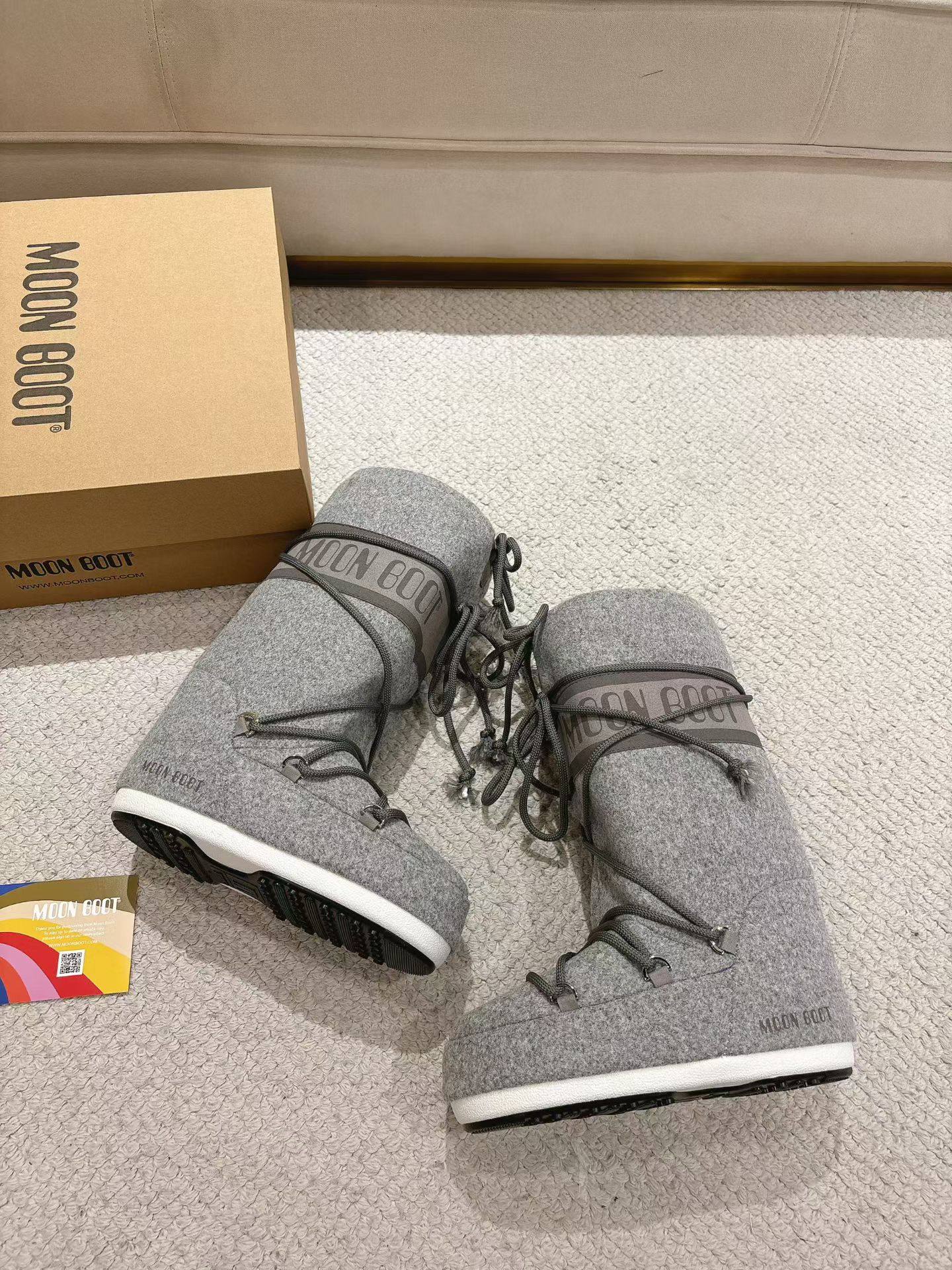 MB Classic Grey Winter Boots