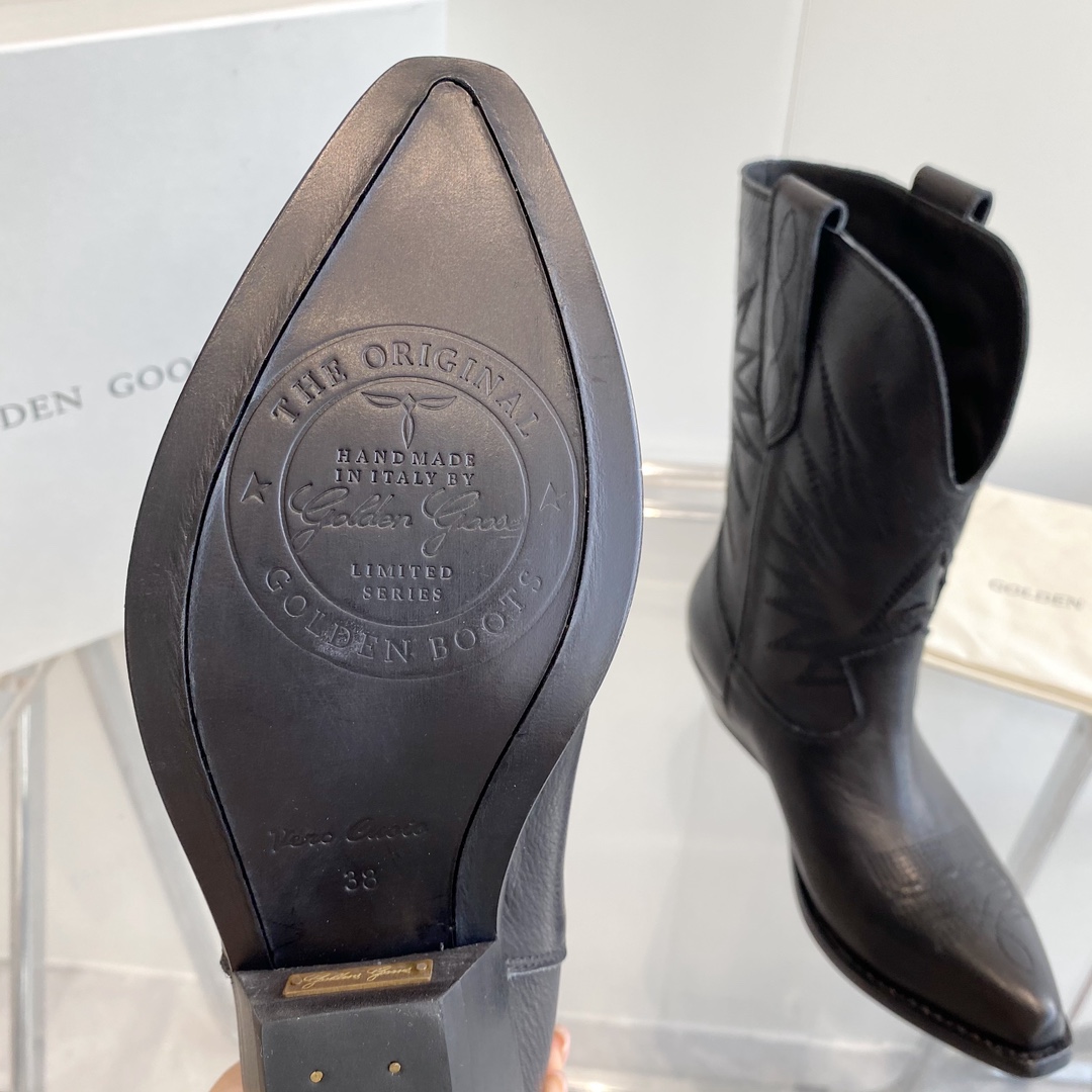  Black Leather Cowboy Boots