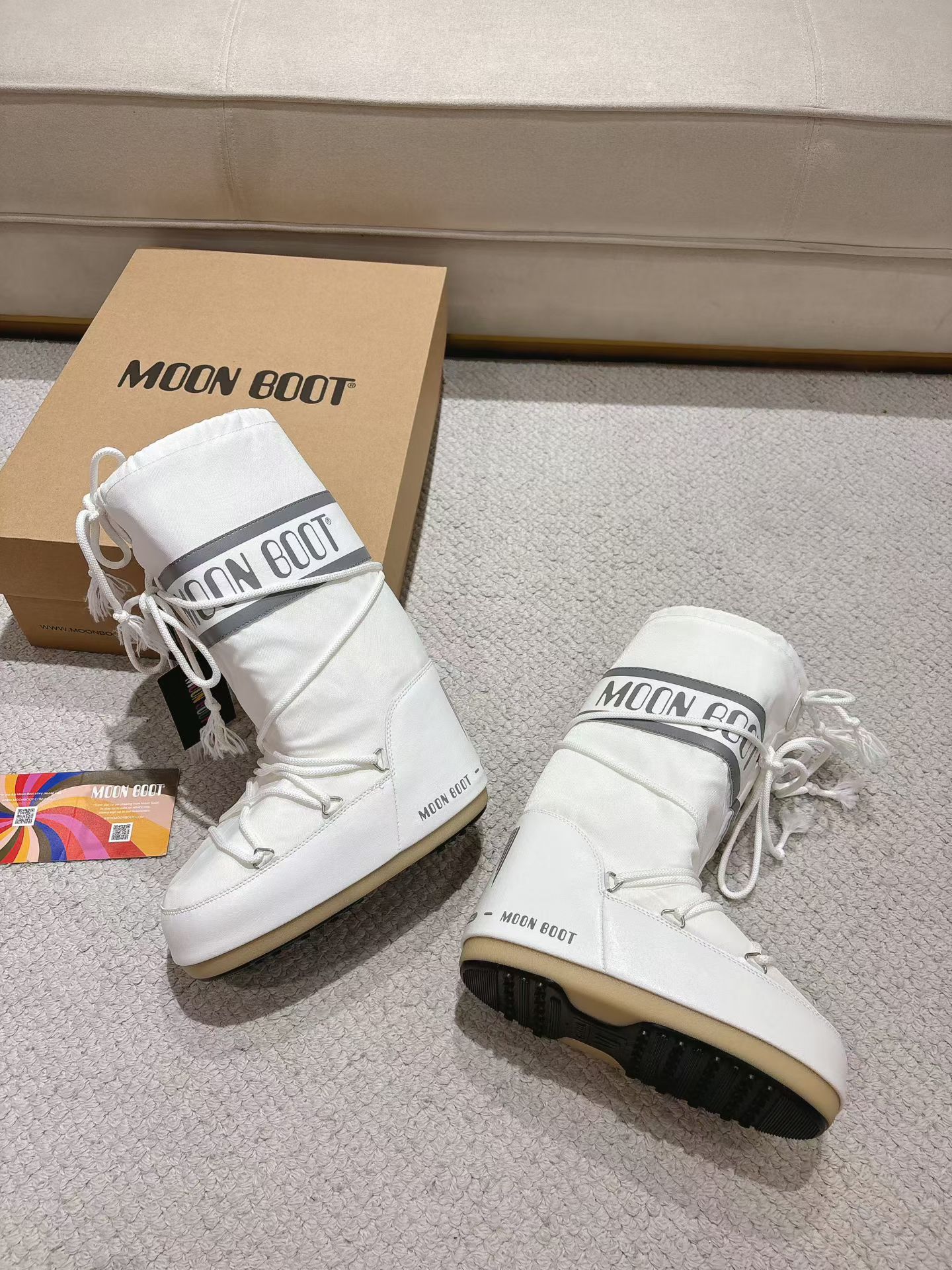 MB White Classic Snow Boots