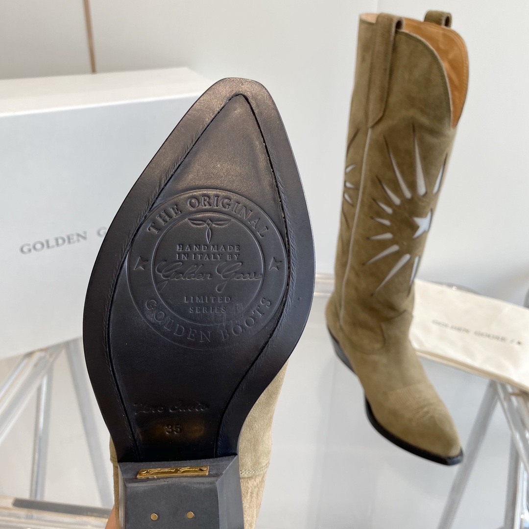 Cowboy Boots with Star Cut-out