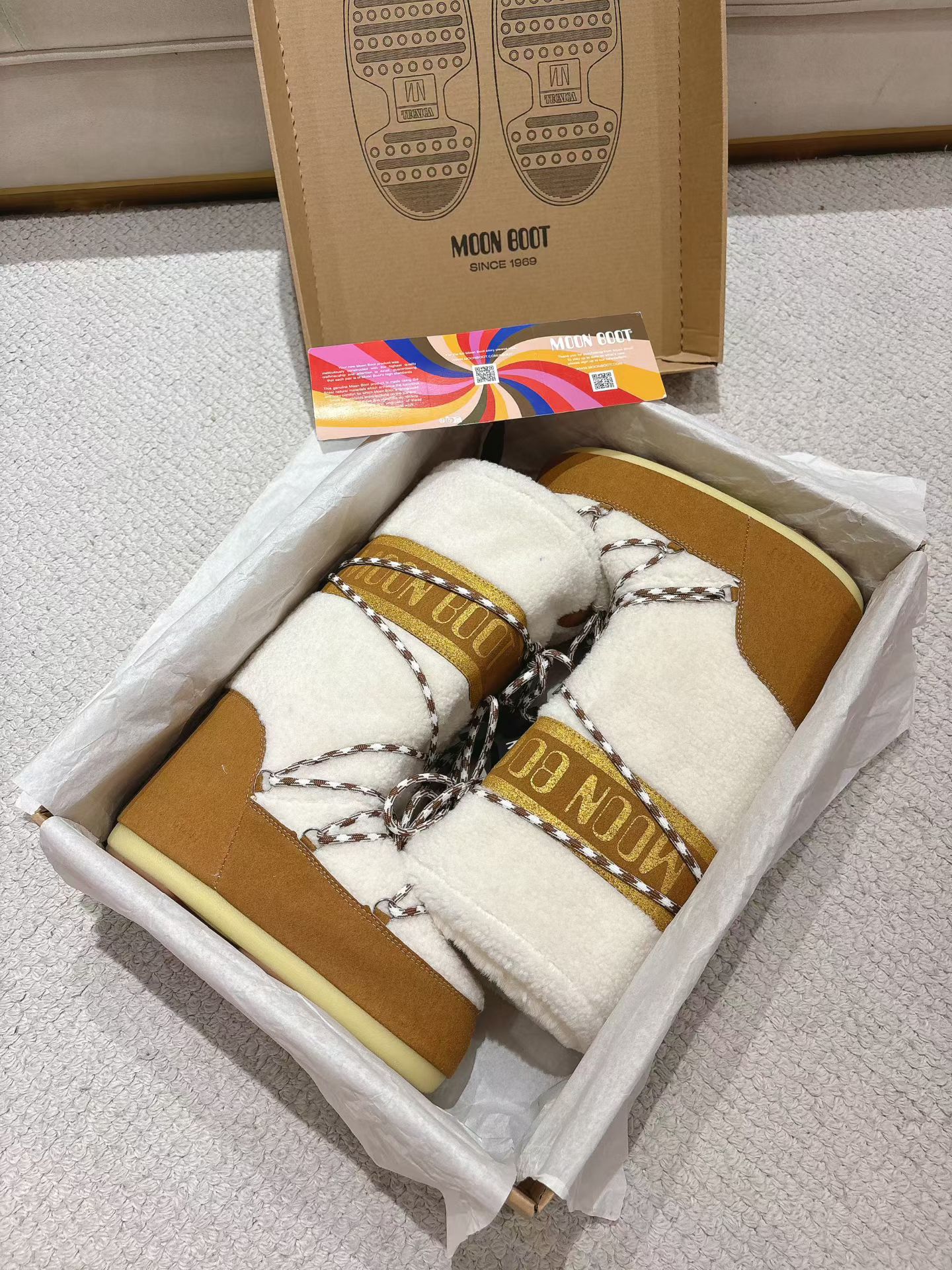 MB Icon White Winter Boots