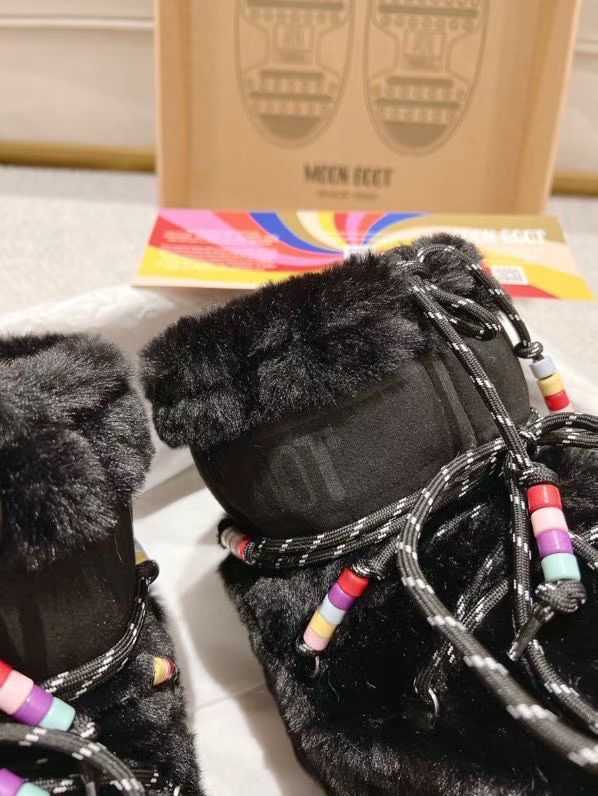 MB Black Furry Winter Boots