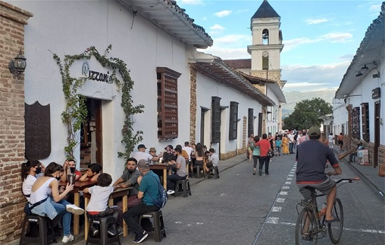 Tour Histórico Fotográfico en Bicicleta Eléctrica + Café Artesanal