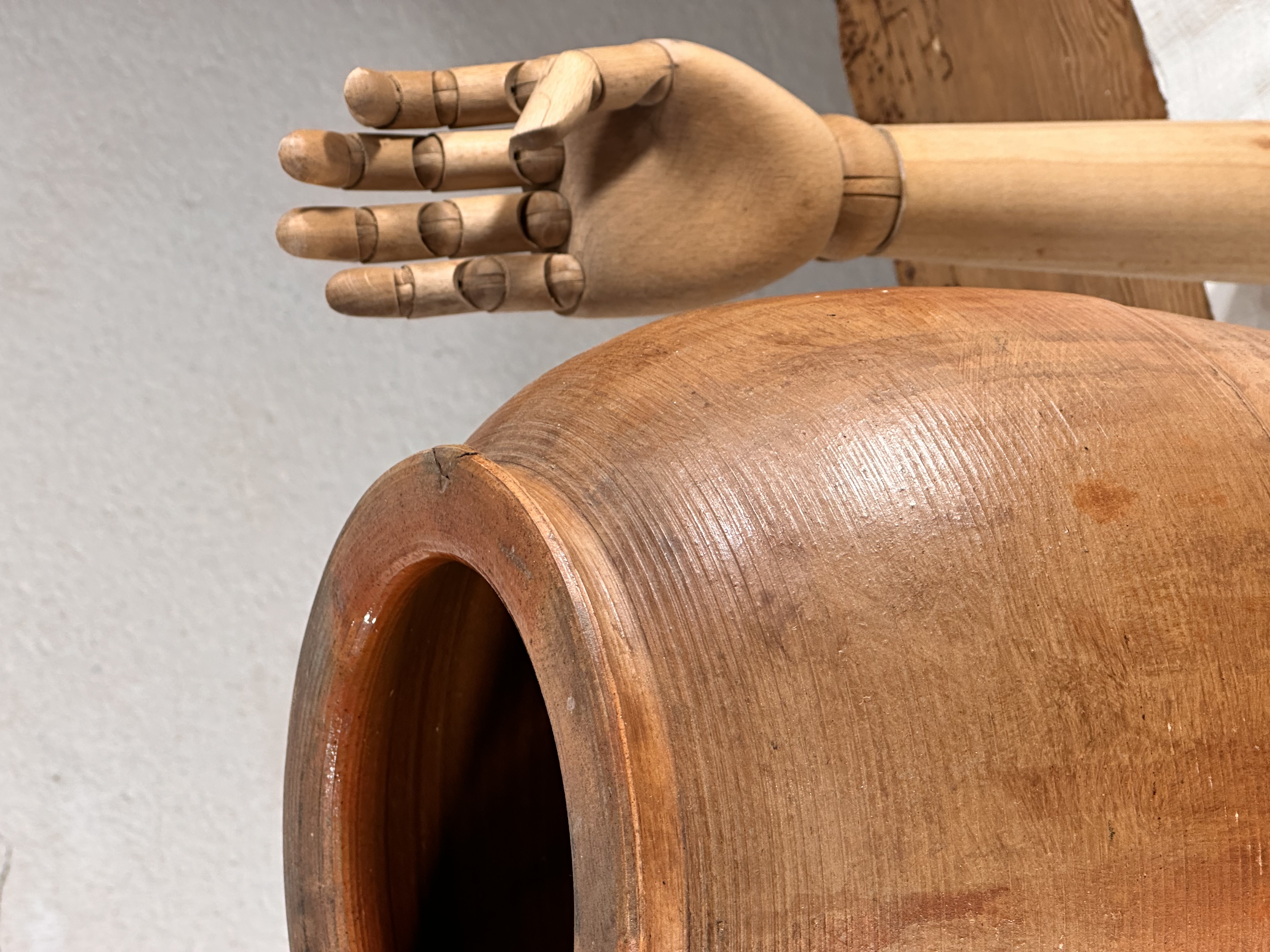 Jarrón de barro antiguo