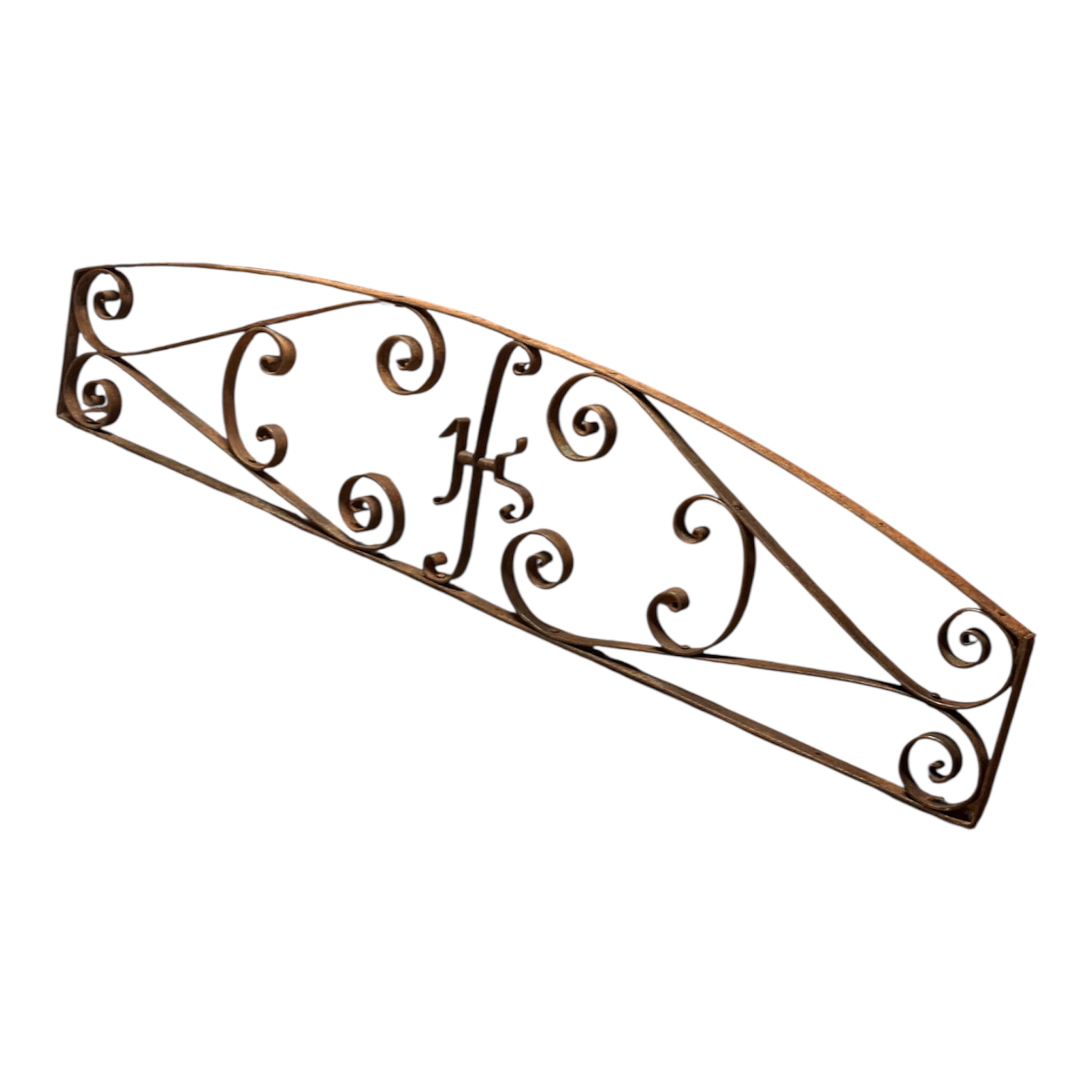 Reja dintel de forja antigua con número 15, circa 1900.