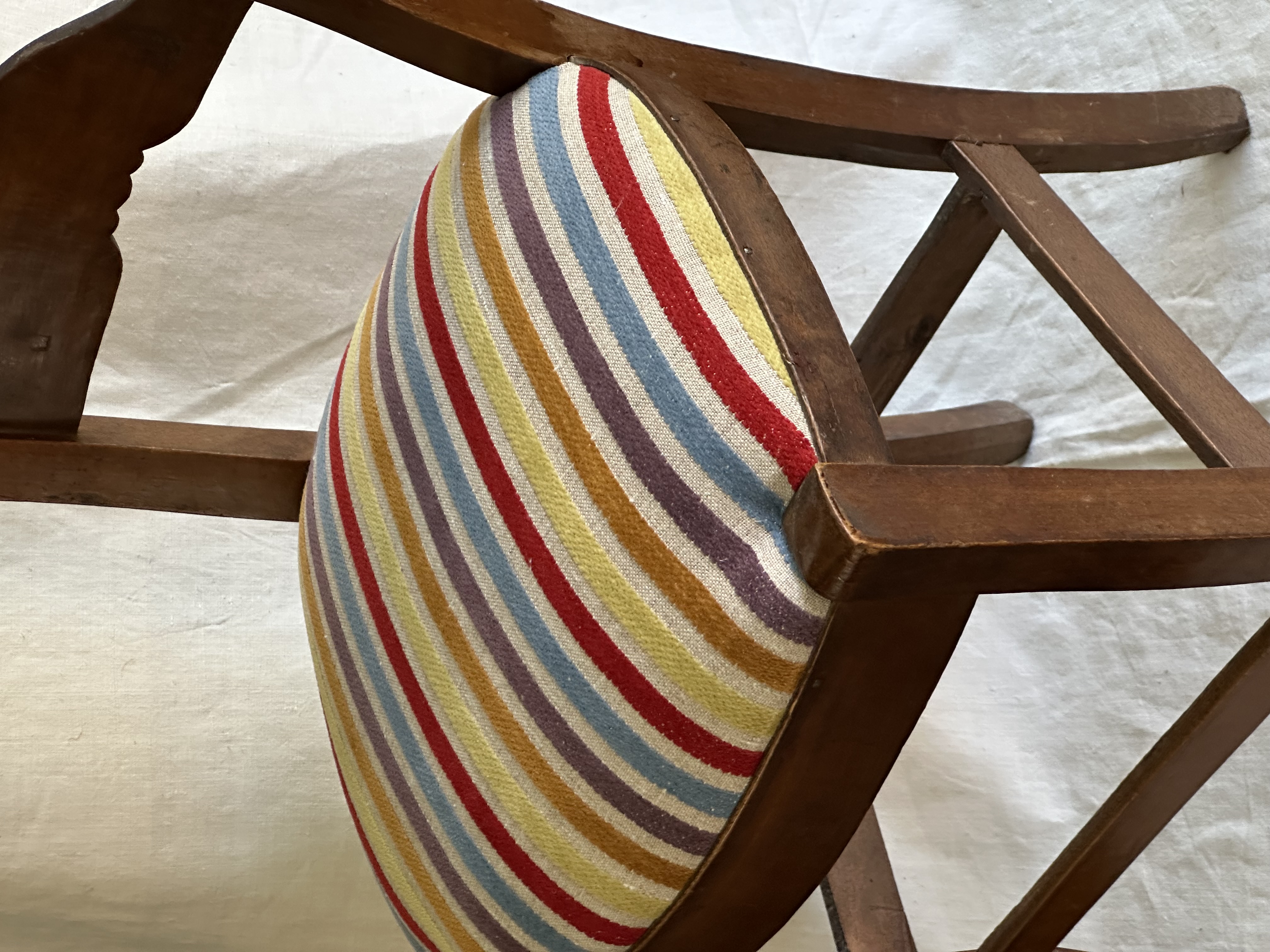 Silla antigua rayas multicolor