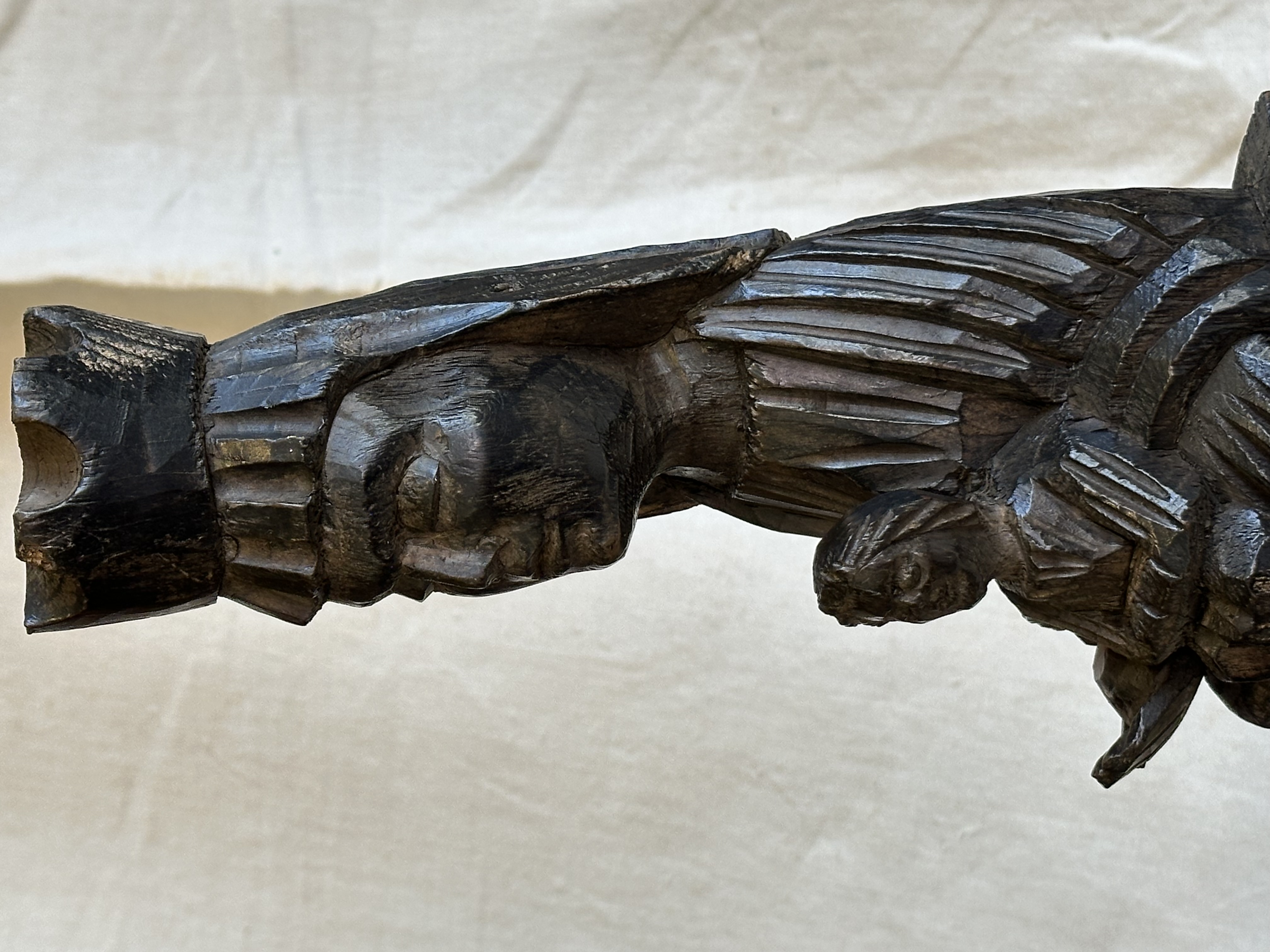 Virgen de Montserrat, talla de madera