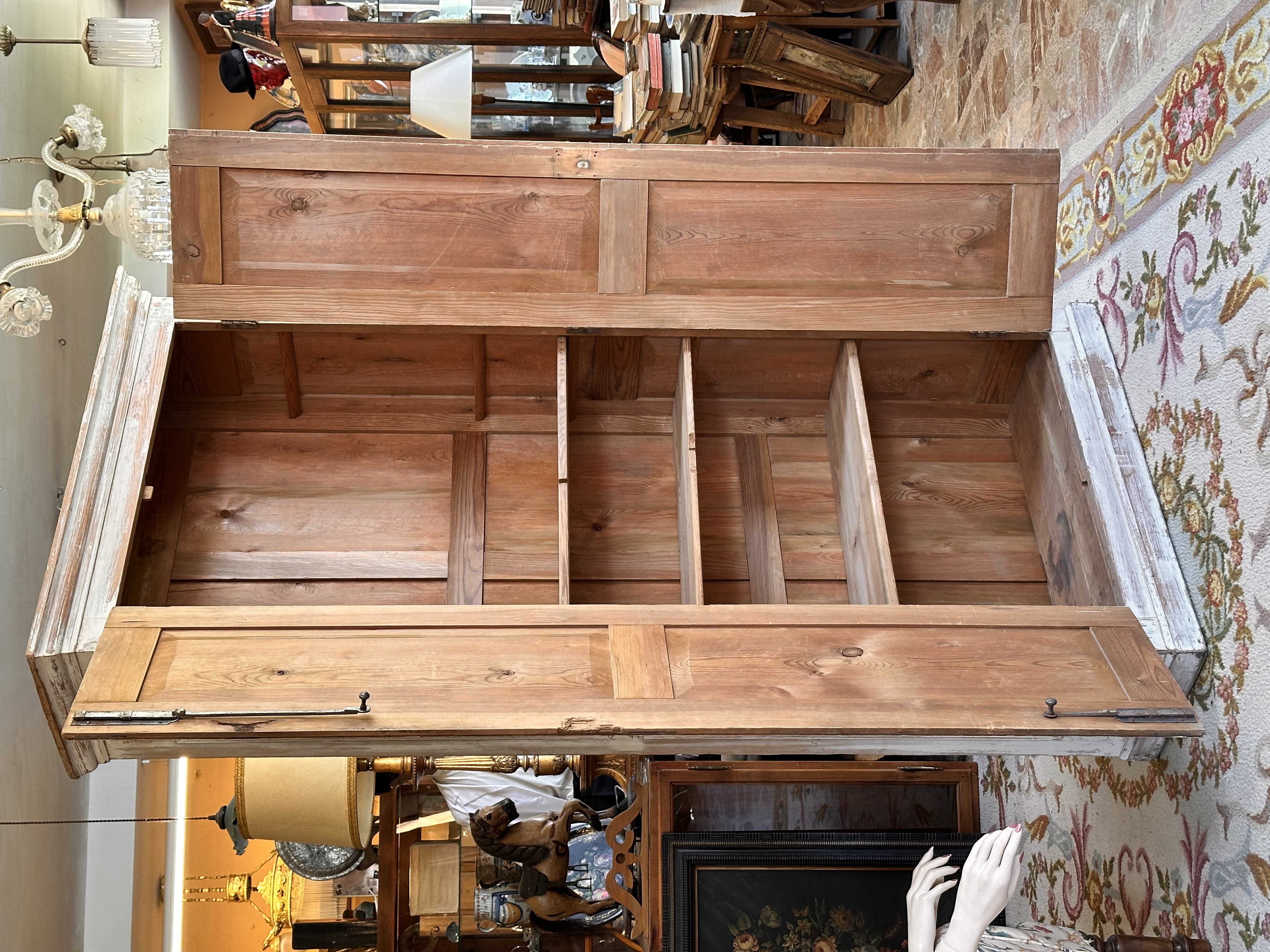 Armario antiguo de sacristía, s.XIX. Alacena, librería.