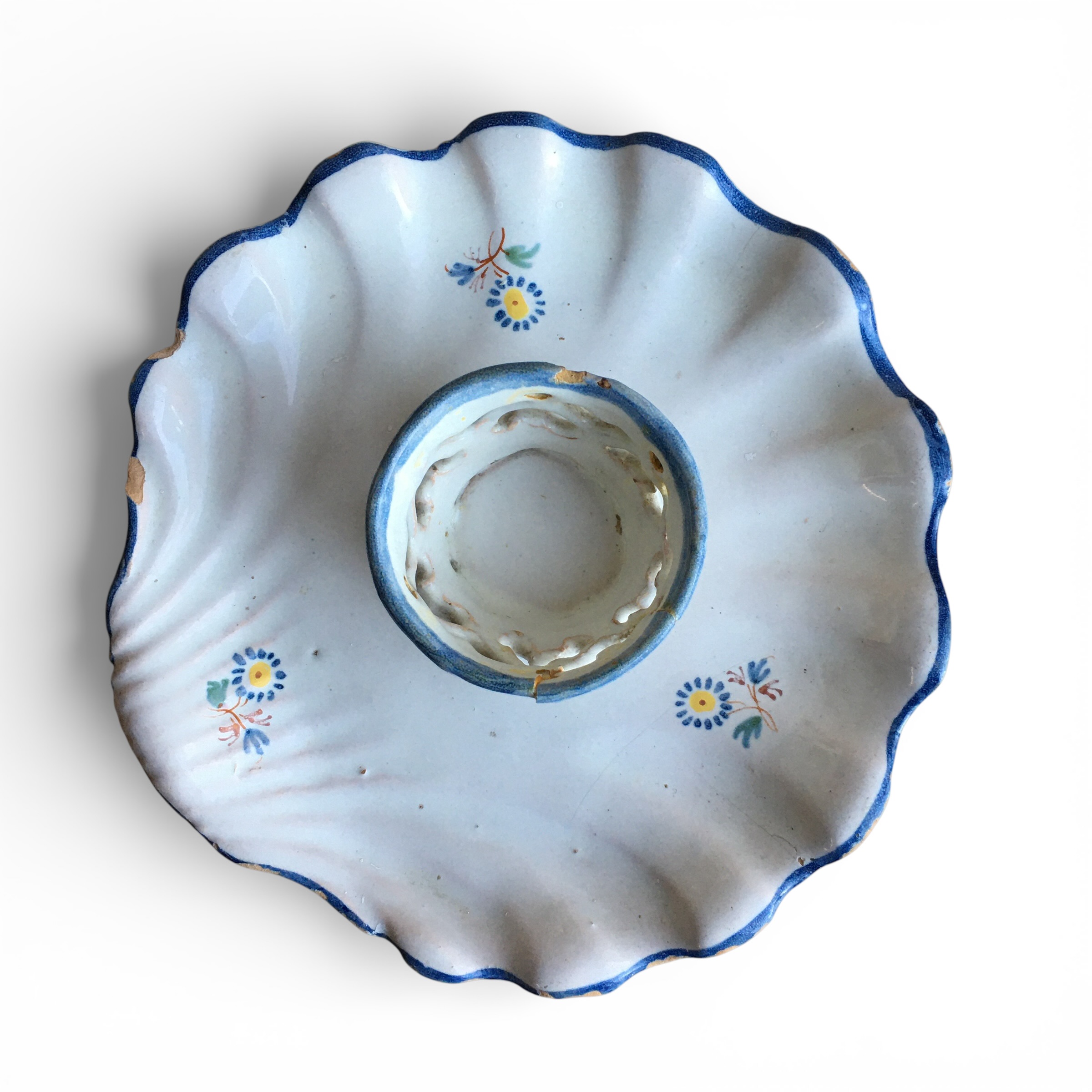 Mancerina de cerámica de Alcora “serie del ramito”, s.XVIII