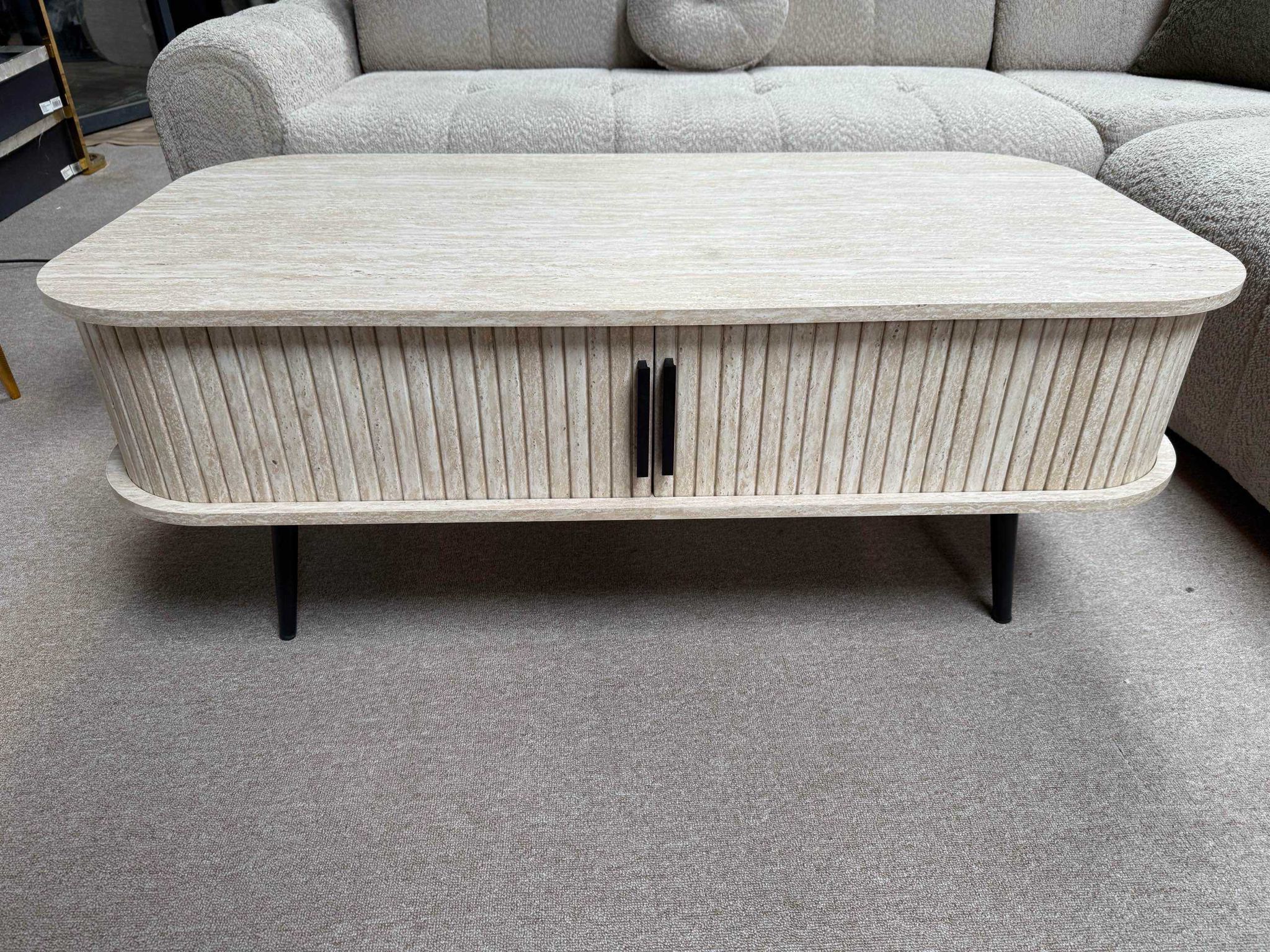 Table basse "Fermin" travertin