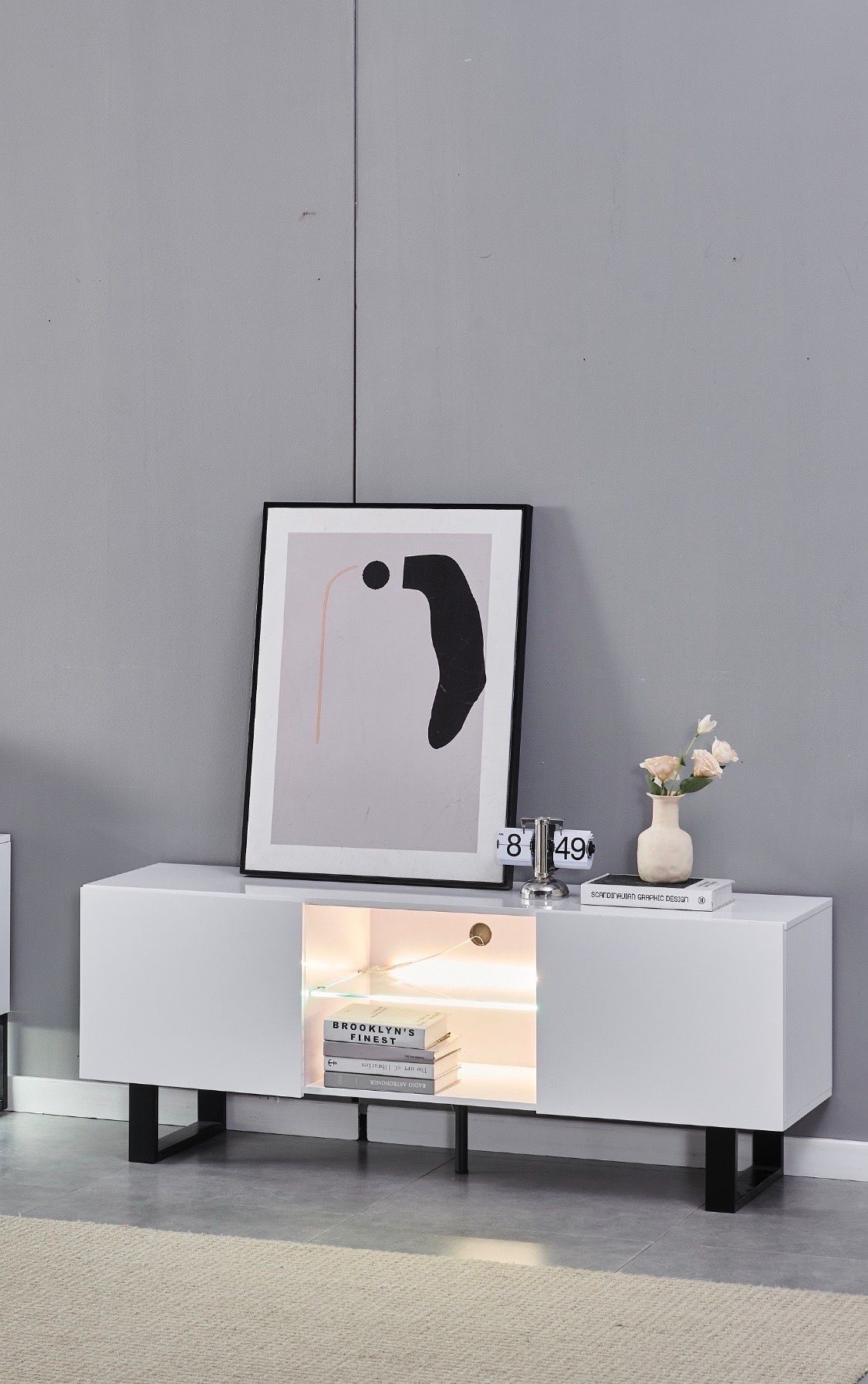 Meuble TV "Alya" bois laque pied noir