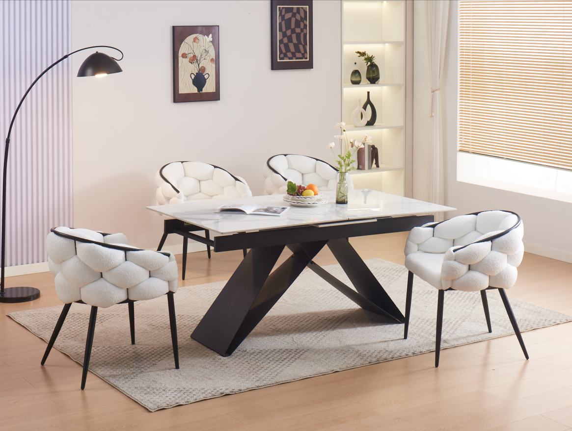 Table à manger extensible Garcia – Métal noir et plateau céramique effet marbre blanc
