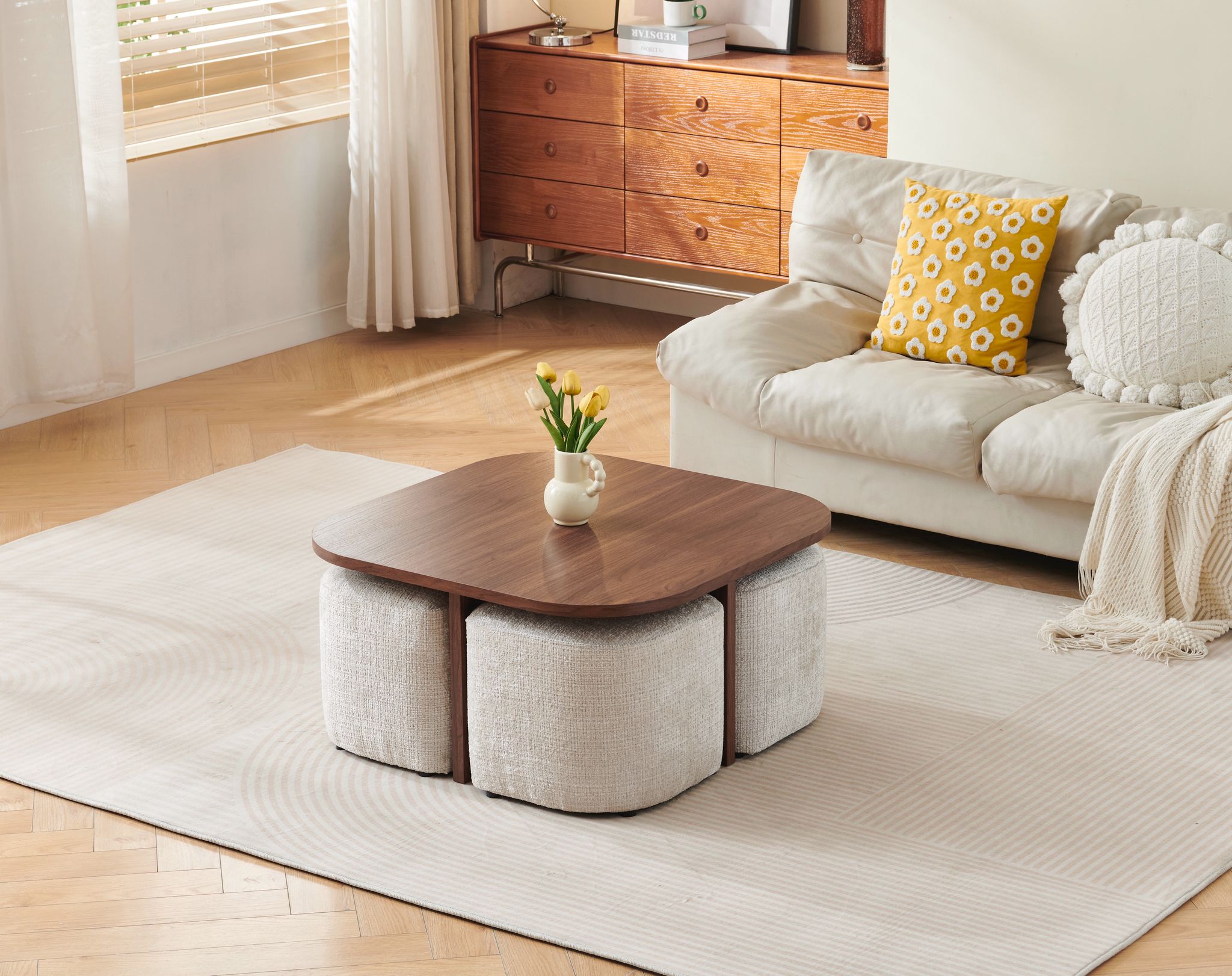 Table basse "Marbella" noyer avec poufs