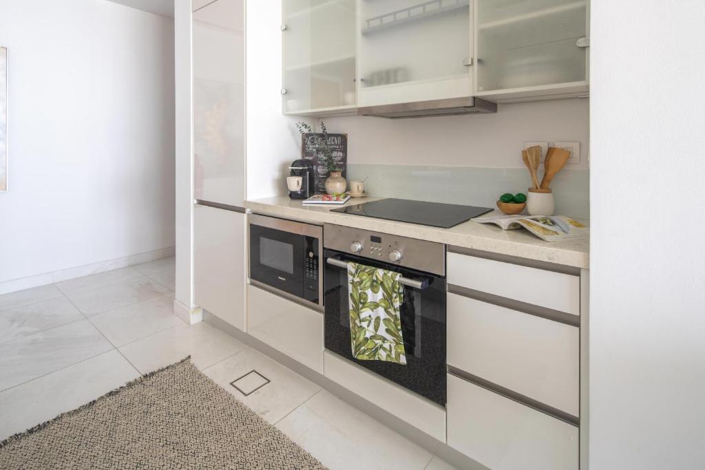 Fully Furnished Sea View 2 Bedroom for Rent | The One JBR