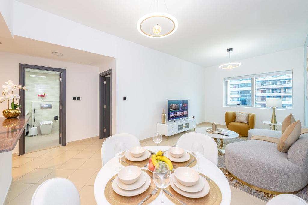 FULLY FURNISHED 1 BEDROOM AVAILABE FOR RENT IN MARINA DIAMOND 6