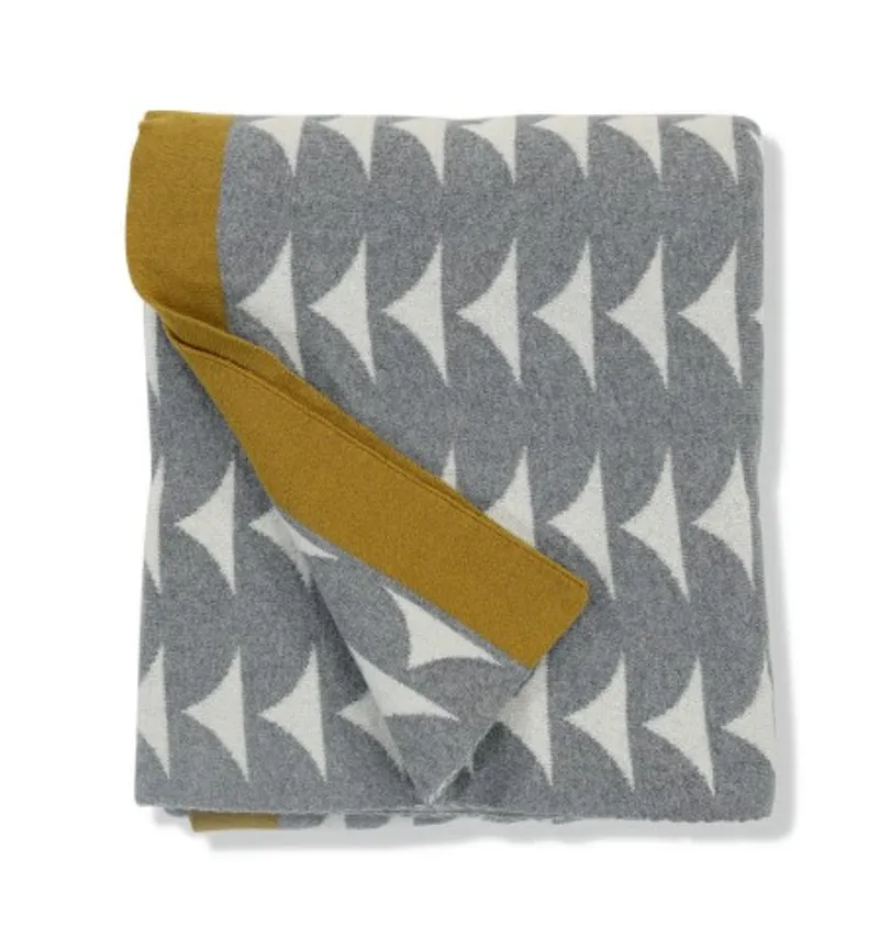 Geometric Pattern Wool Throw Blanket