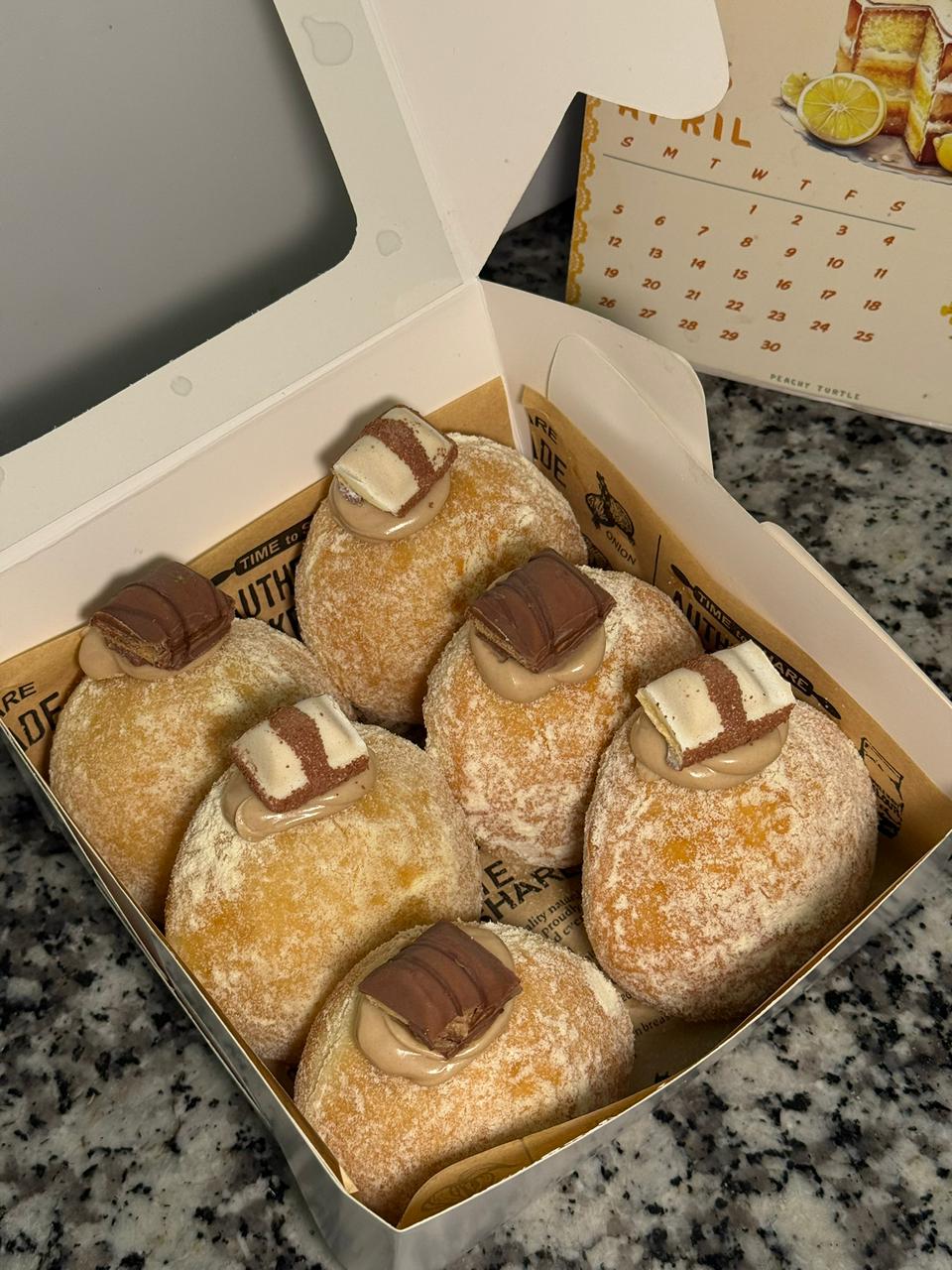 Bombolone | Donunt