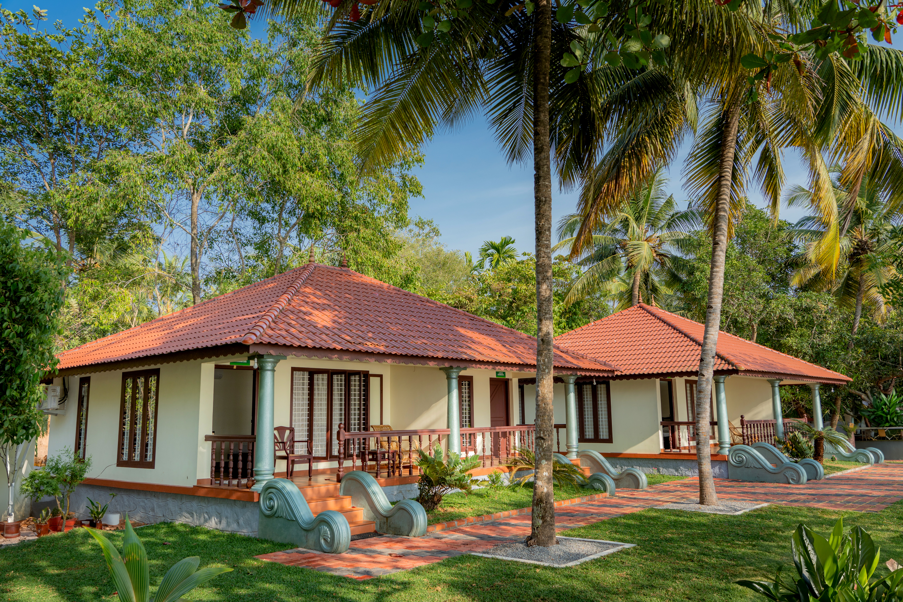 Dhathri Ayurveda - Tradition with Nature