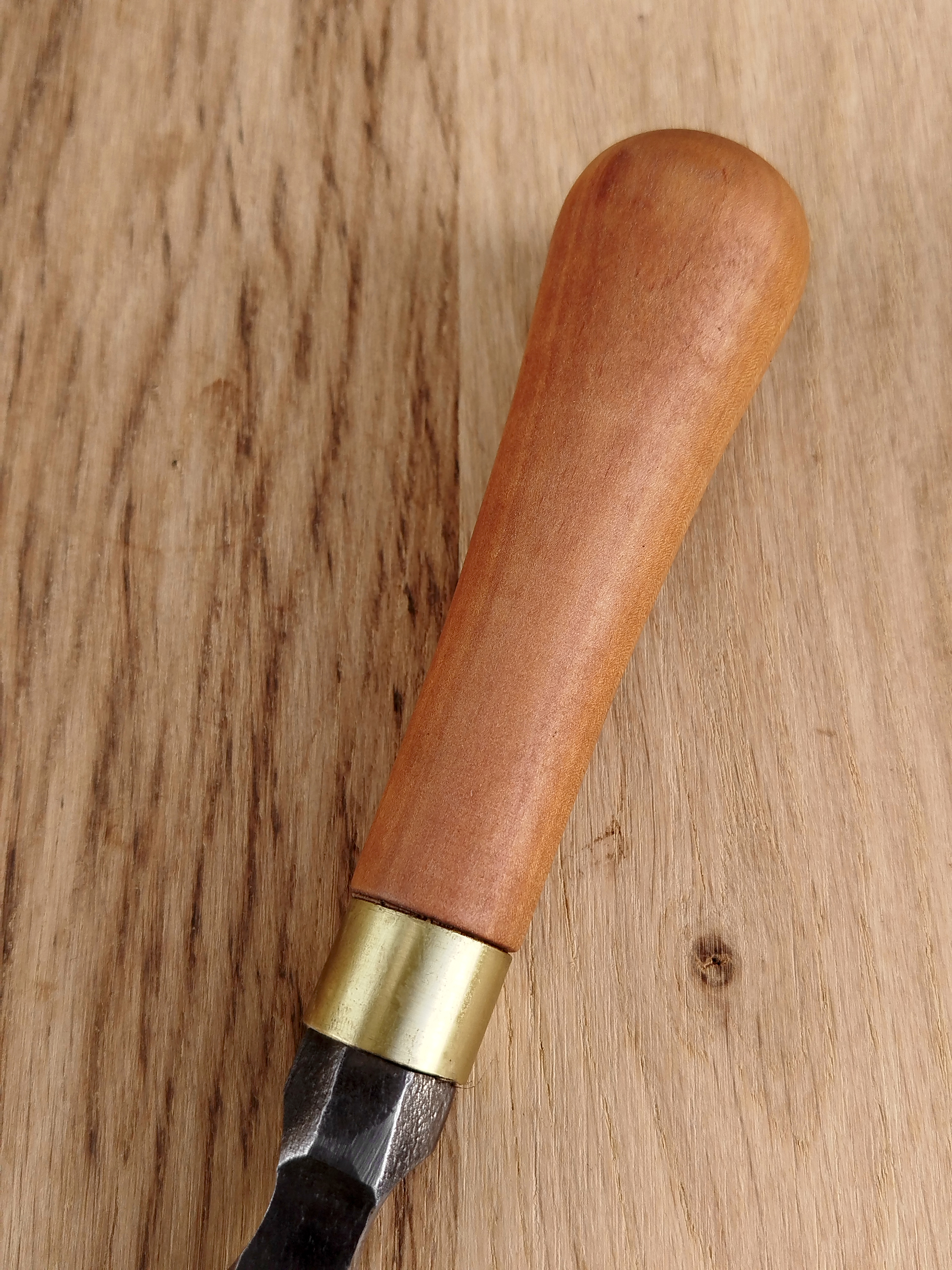 Ciseau à bois à soie, manche cormier