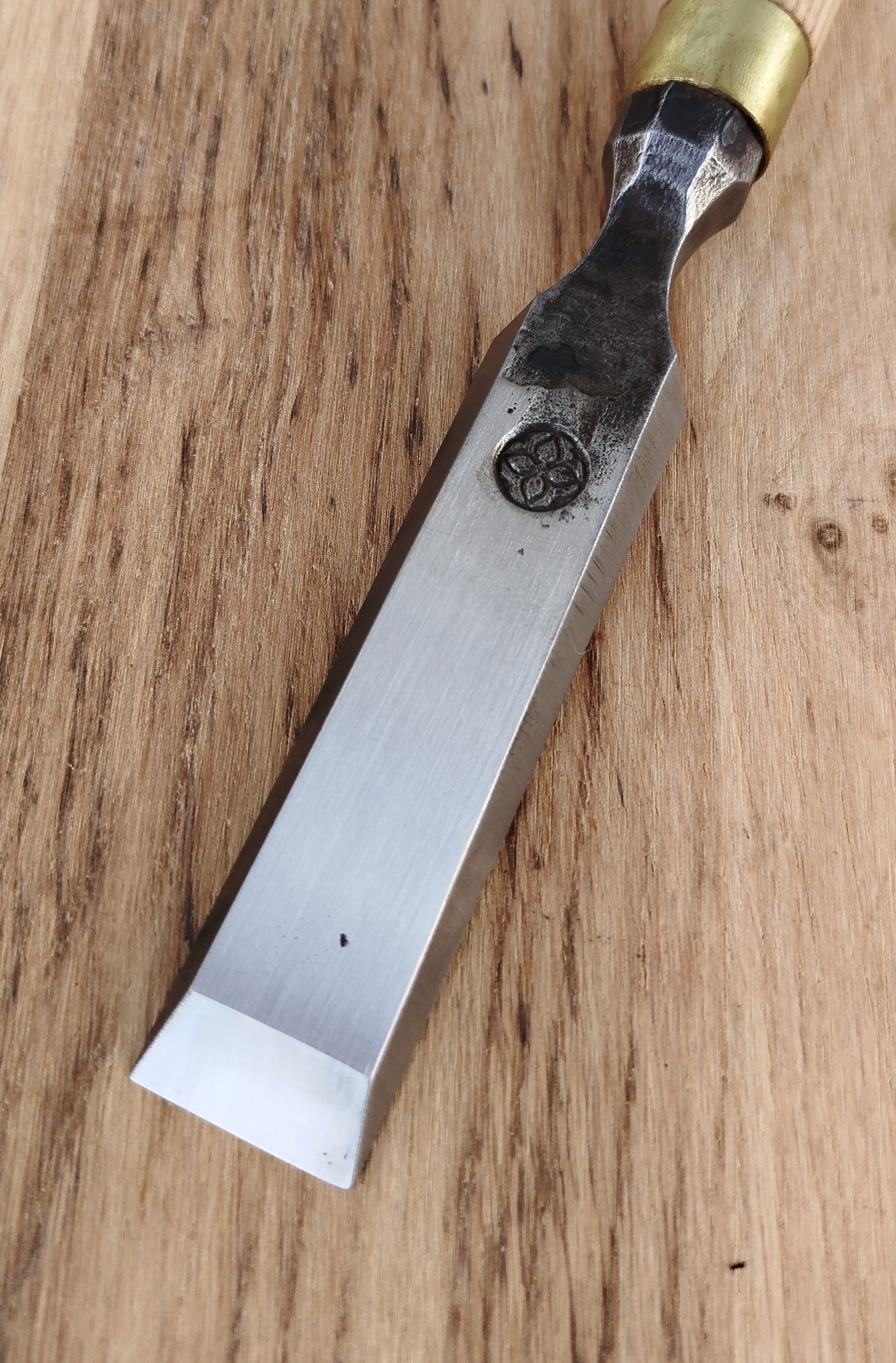 Ciseau à bois à soie, manche frêne