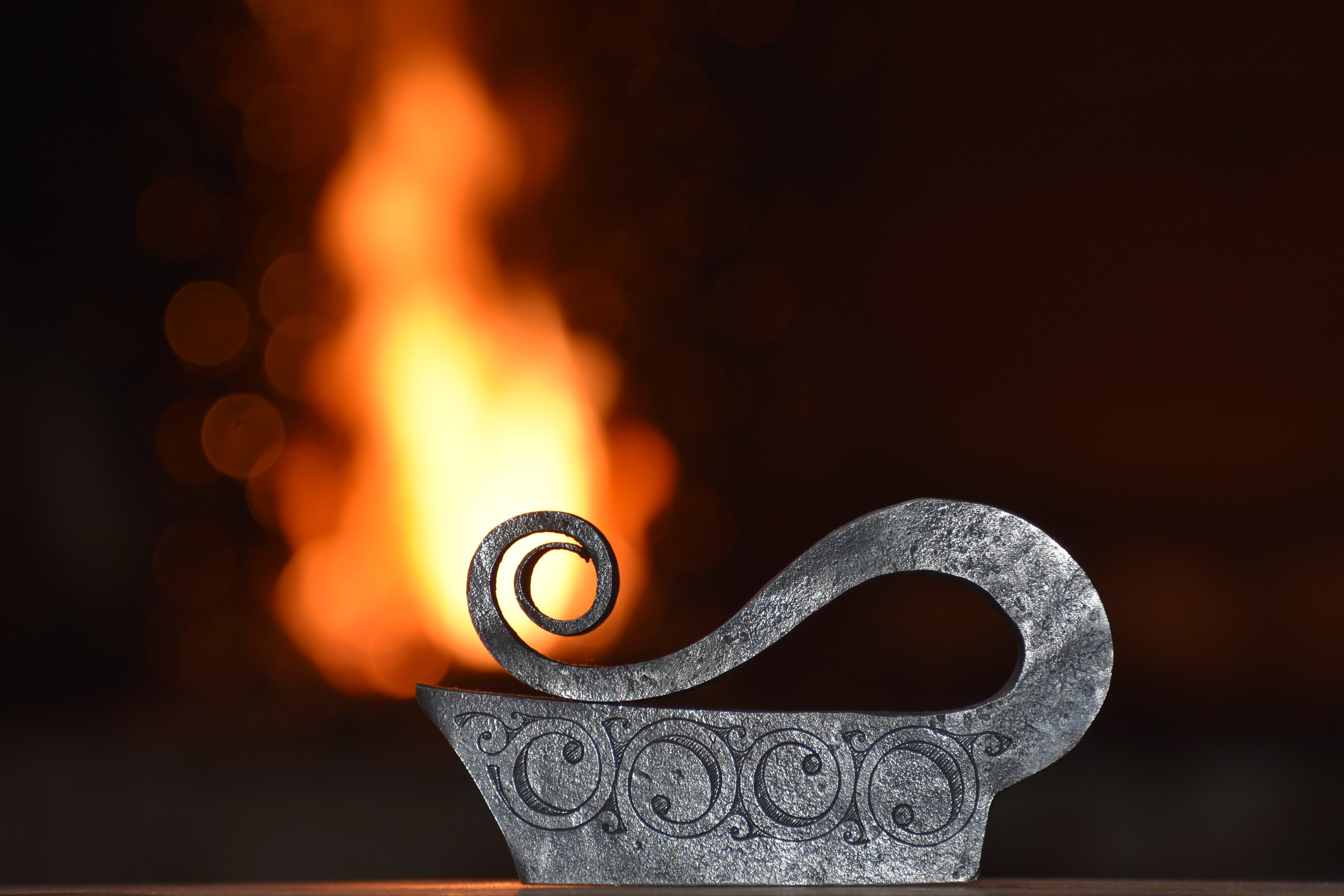 Briquet à silex forgé et gravé