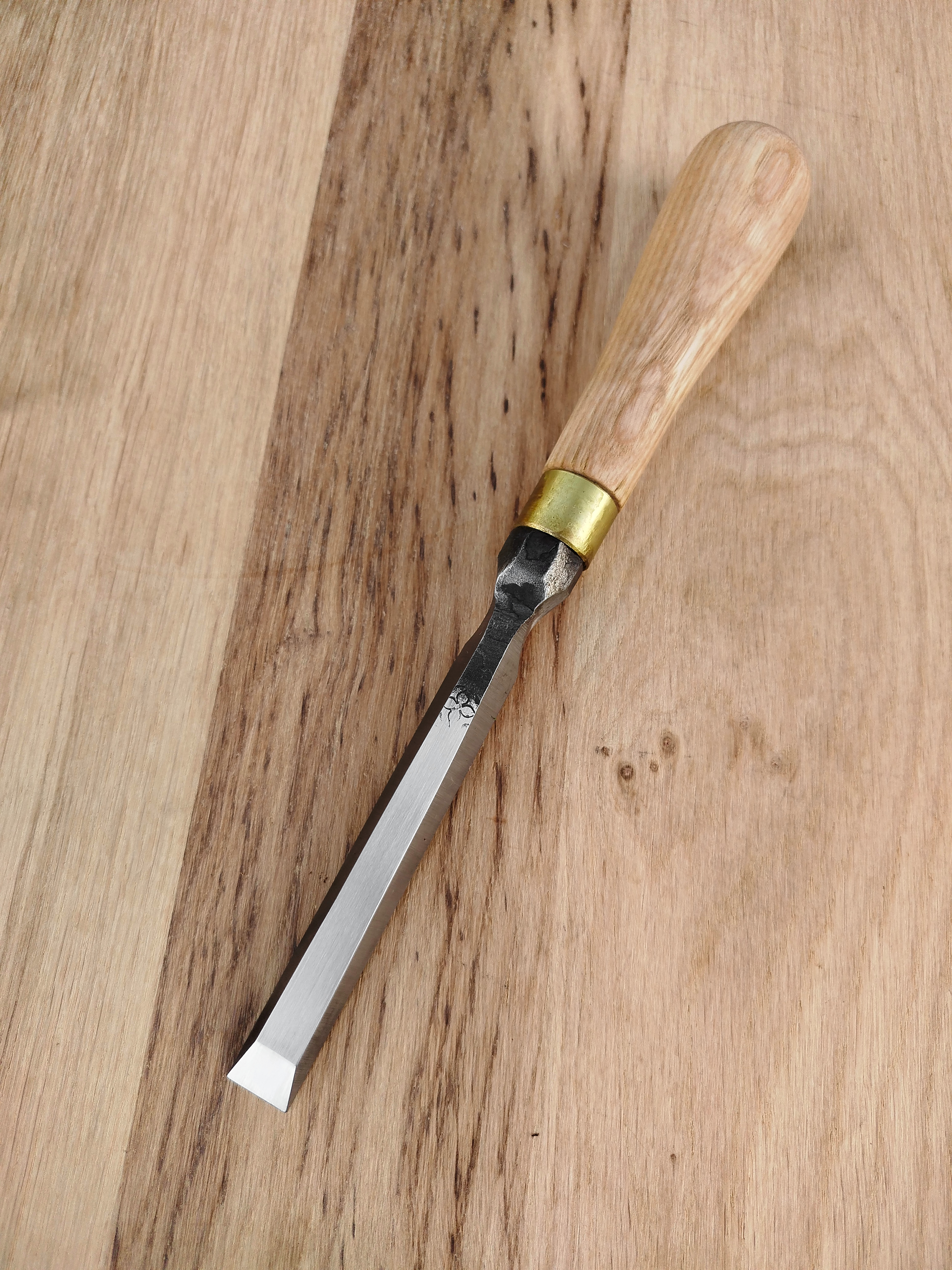 Ciseau à bois à soie, manche frêne