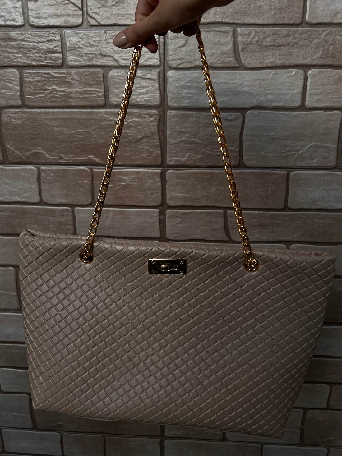 The Rhombus Shoulder Bag “Sandy Beige”