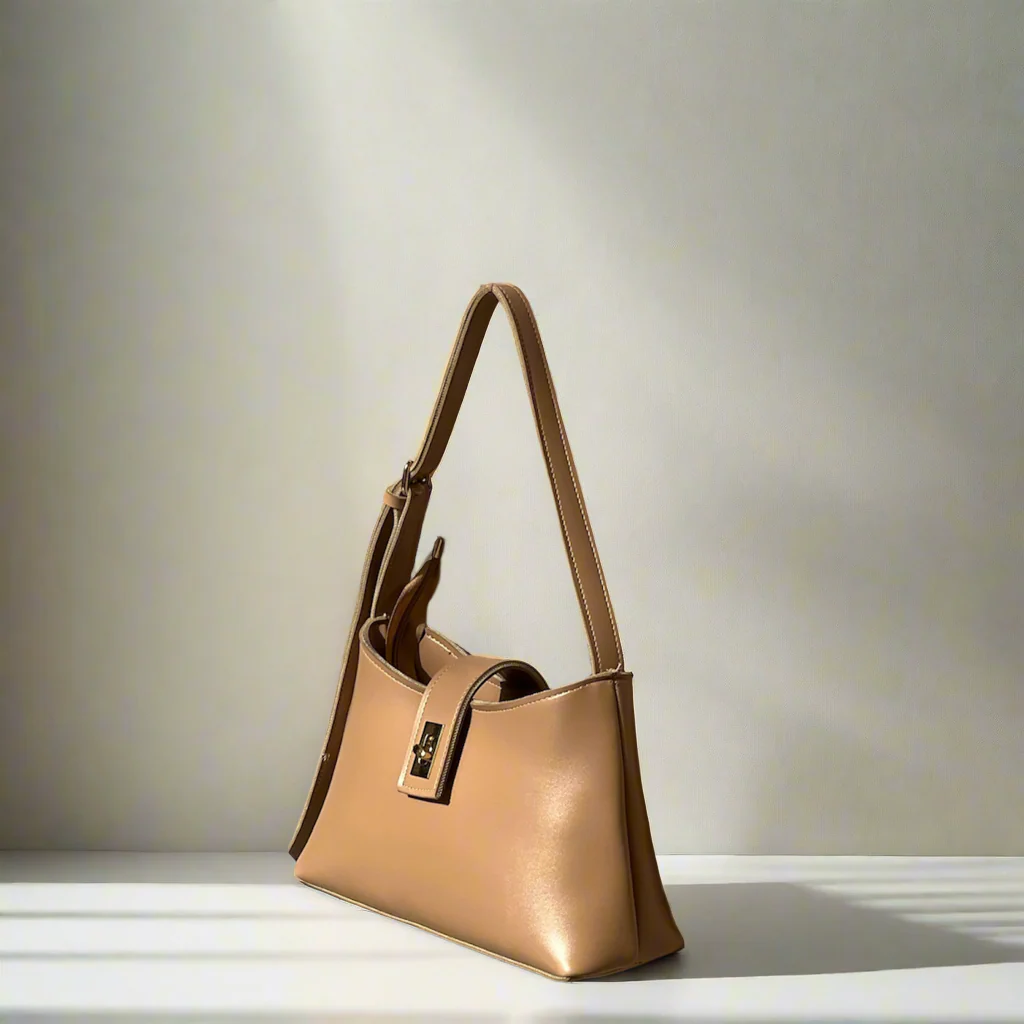 Casual Chic Saddle Bag “Beige”