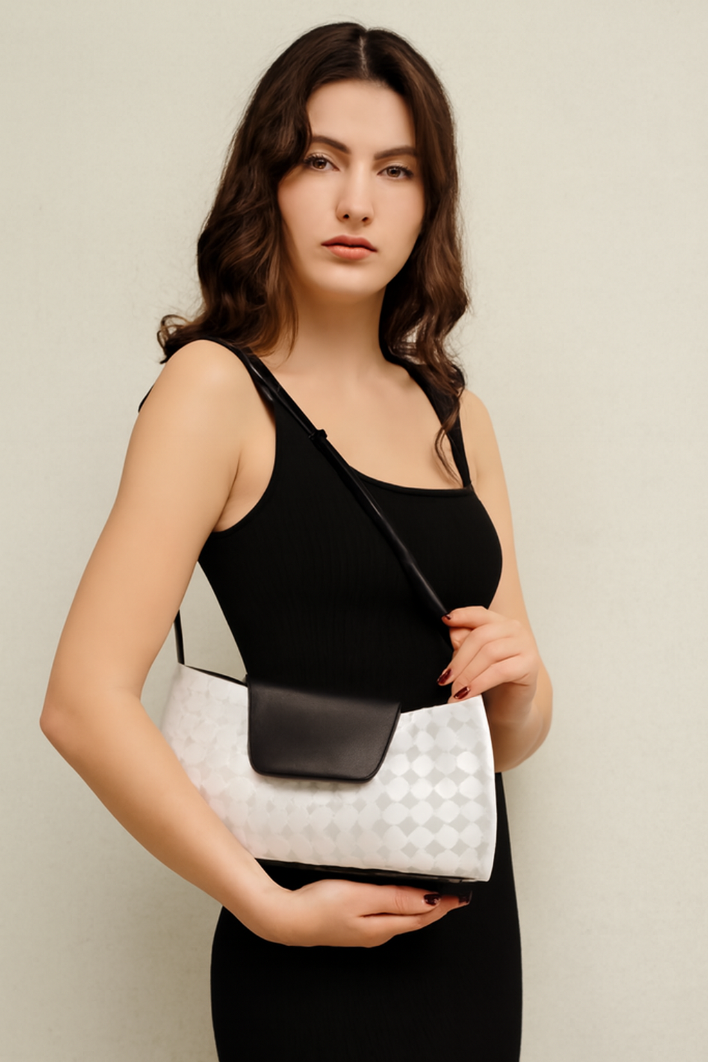 White Geometric Pattern Shoulder Bag