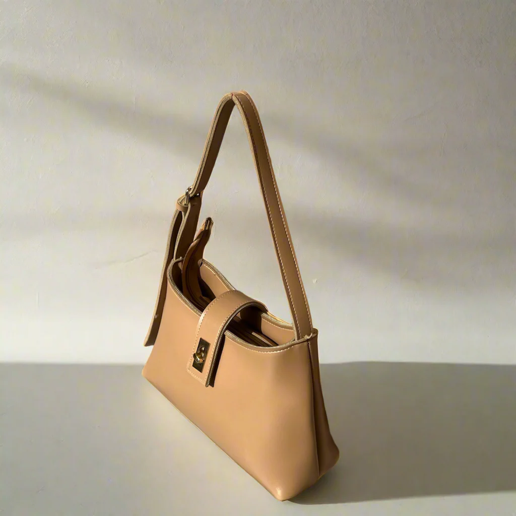 Casual Chic Saddle Bag “Beige”