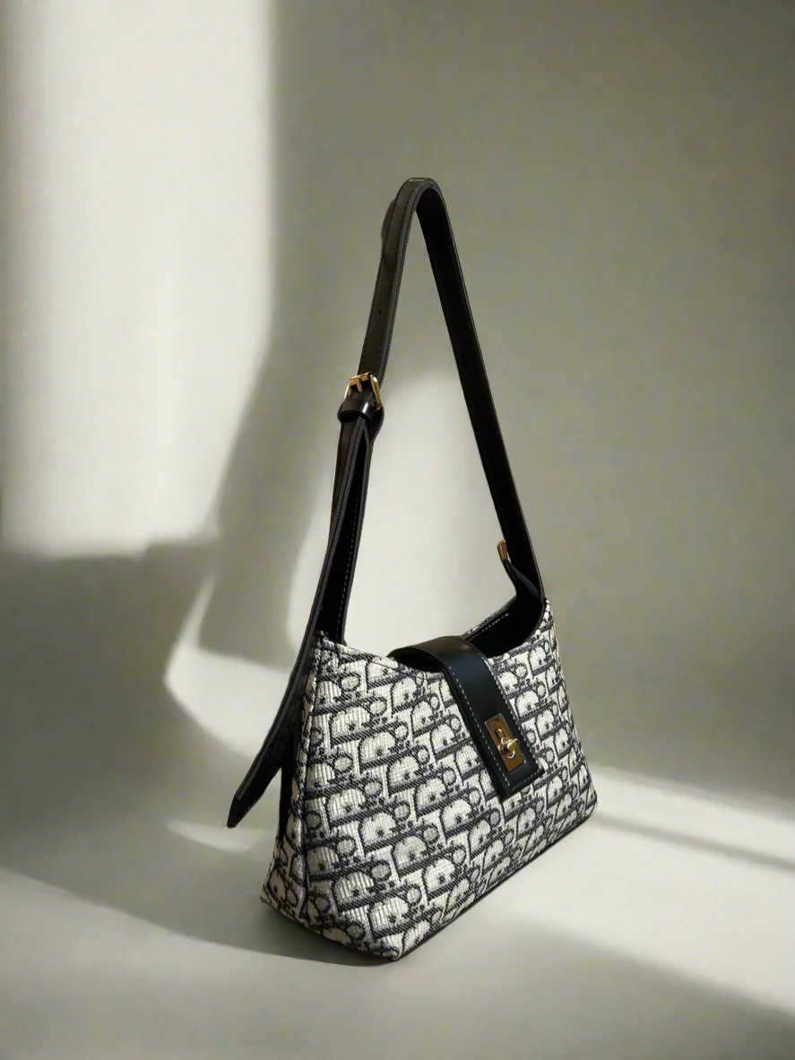 Casual Chic Saddle Bag “Printed”