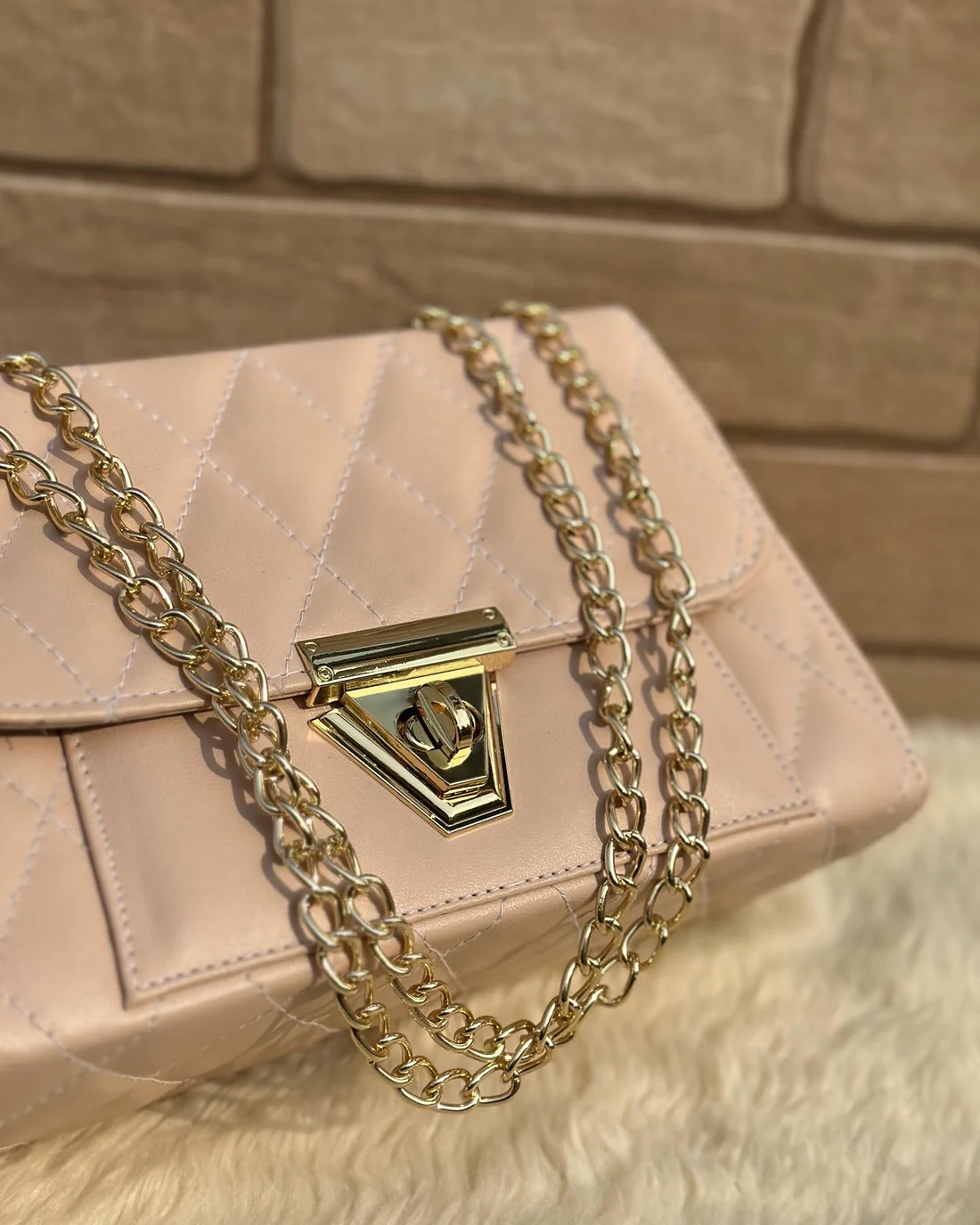 Crossbody Chain Bag “Tea Pink”