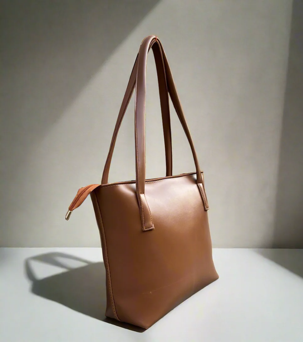 Nova Tote “Almond Brown”
