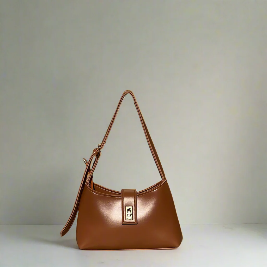 Casual Chic Saddle Bag “Brown”