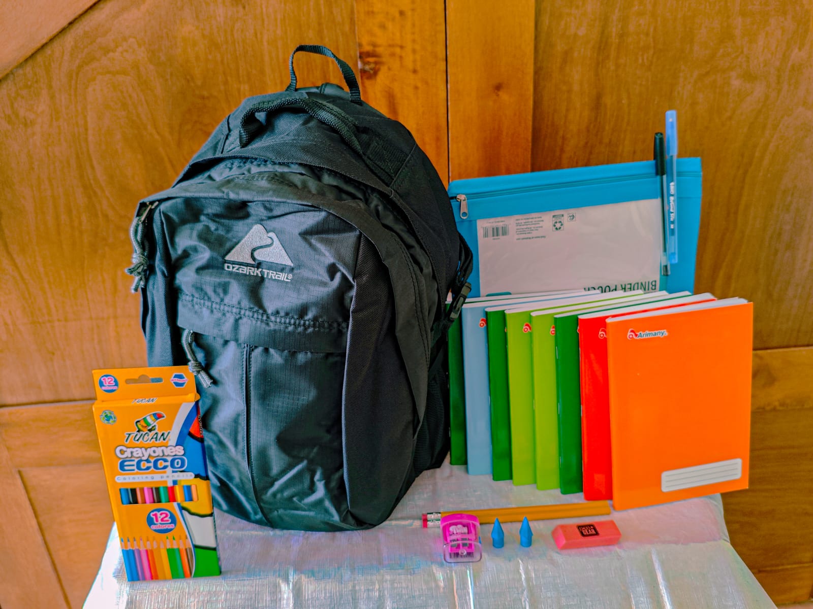 Mochila Escolar con Útiles