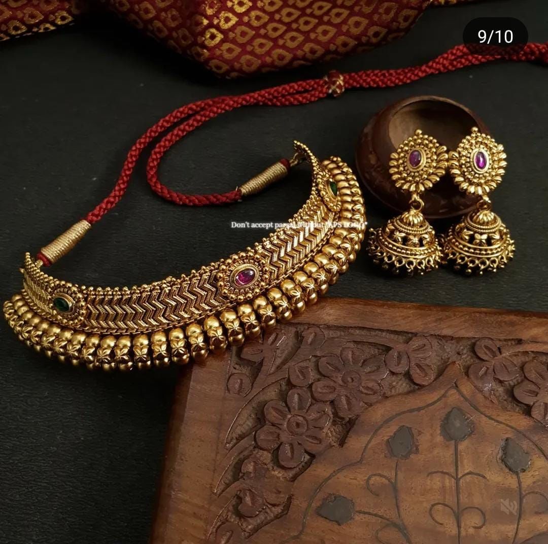 Traditional Gold-Plated Necklace Set