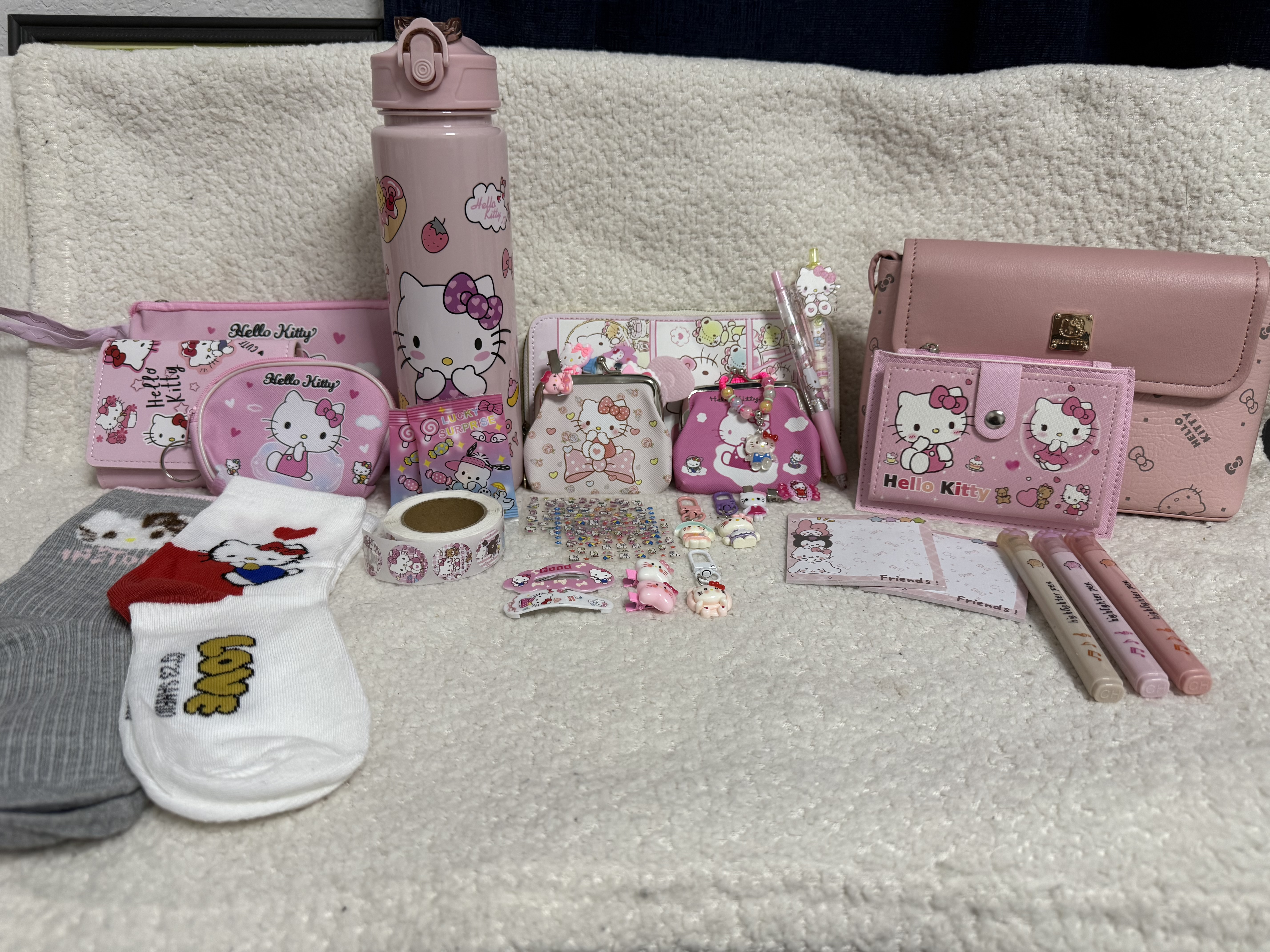 Hello Kitty Stationery & Accessory Set