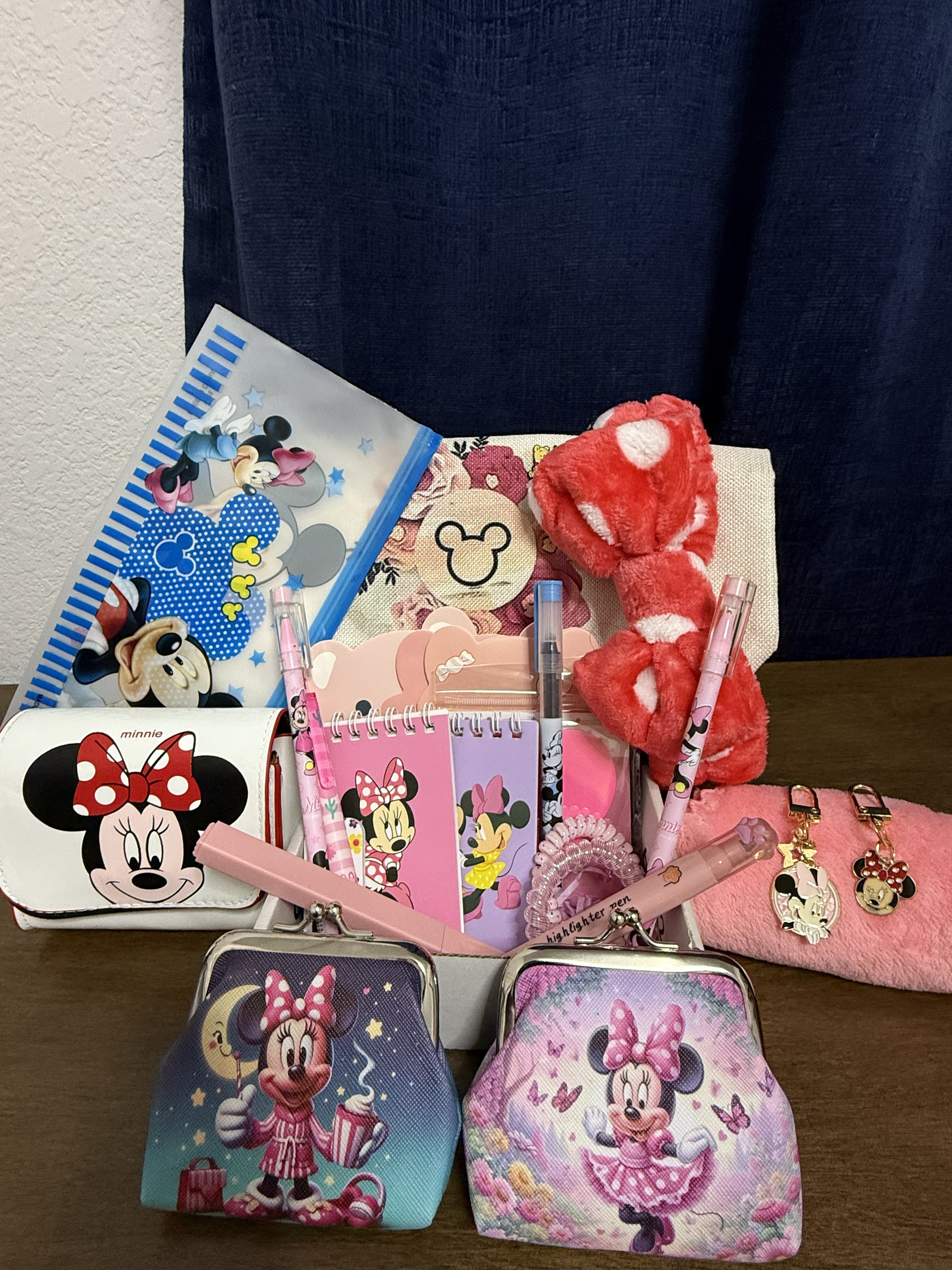 Minnie Mouse Theme Box