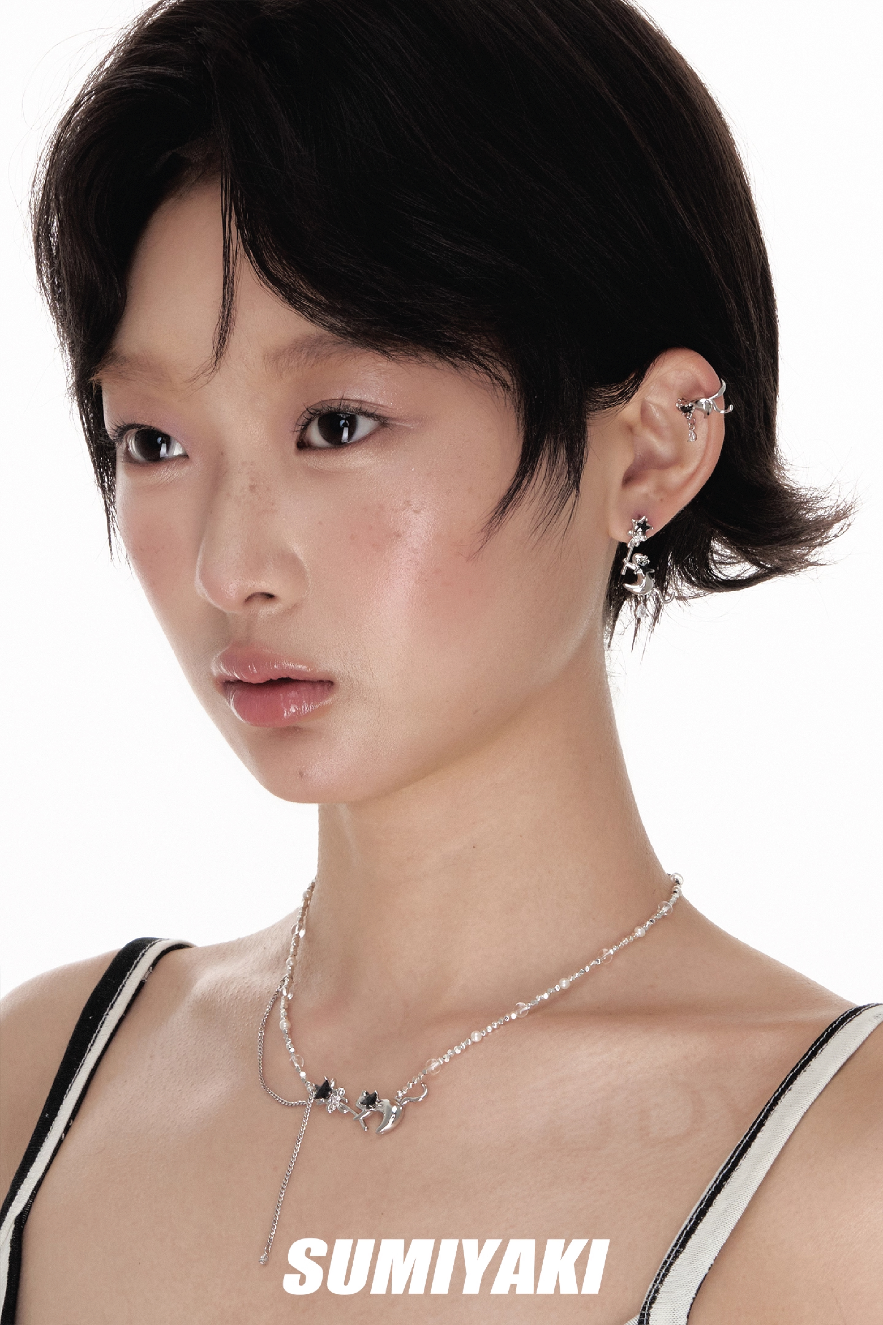 Magic Cat Pearl Lariat