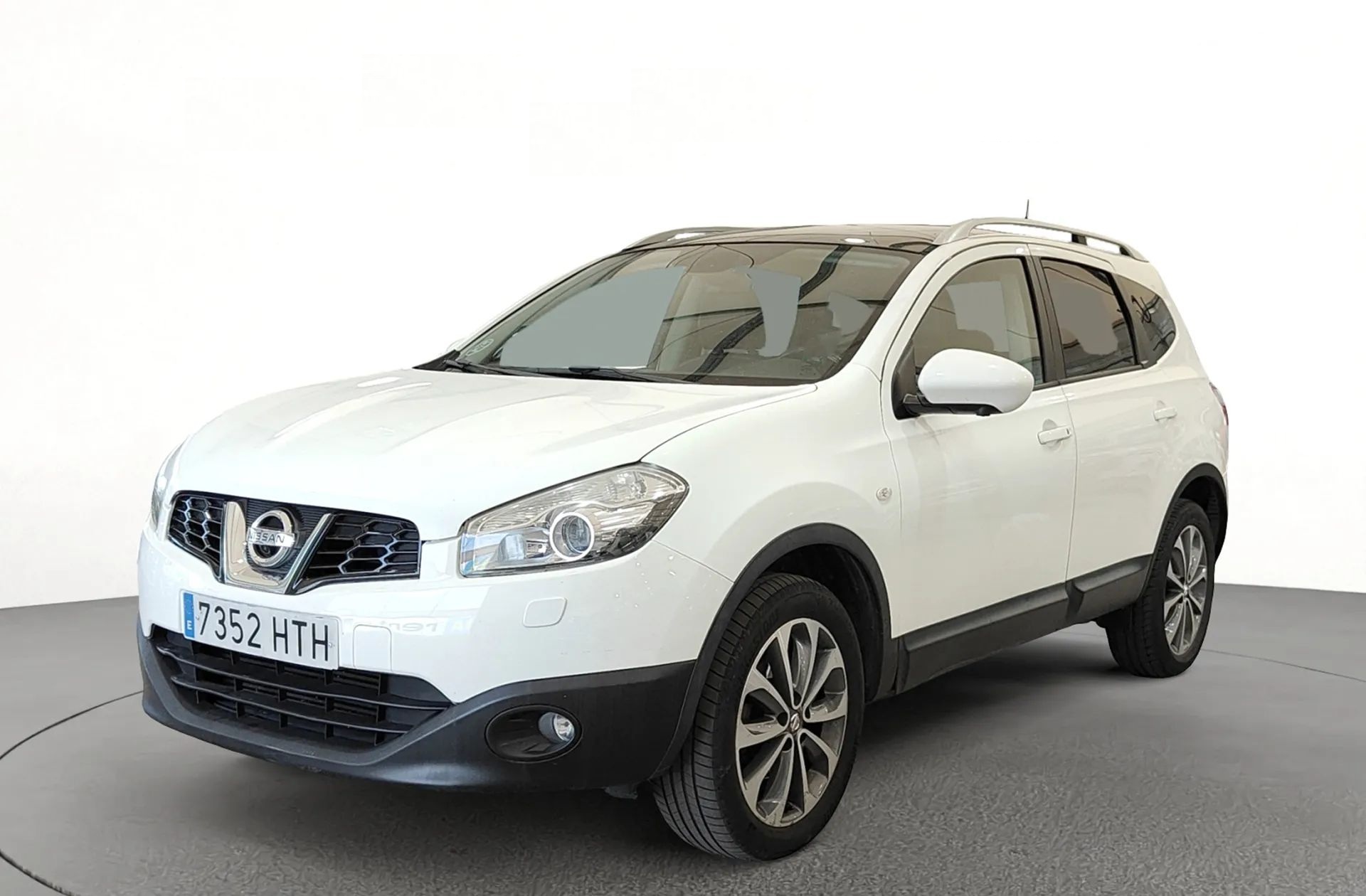 2013 Nissan QASHQAI+2 