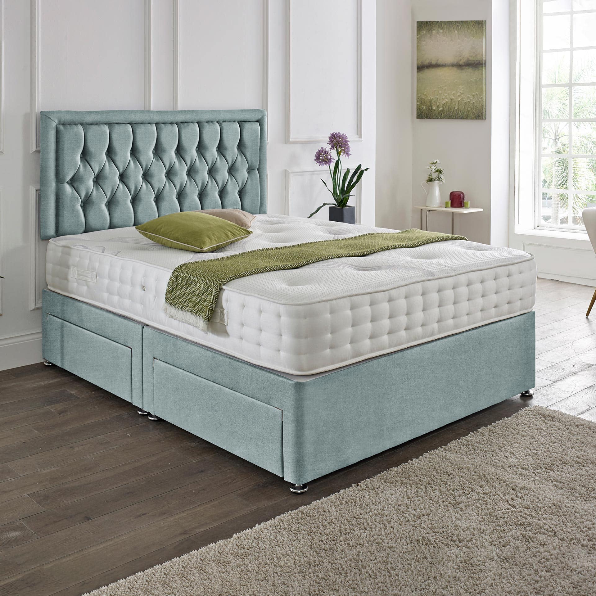 CHESTERFIELD STORAGE BED