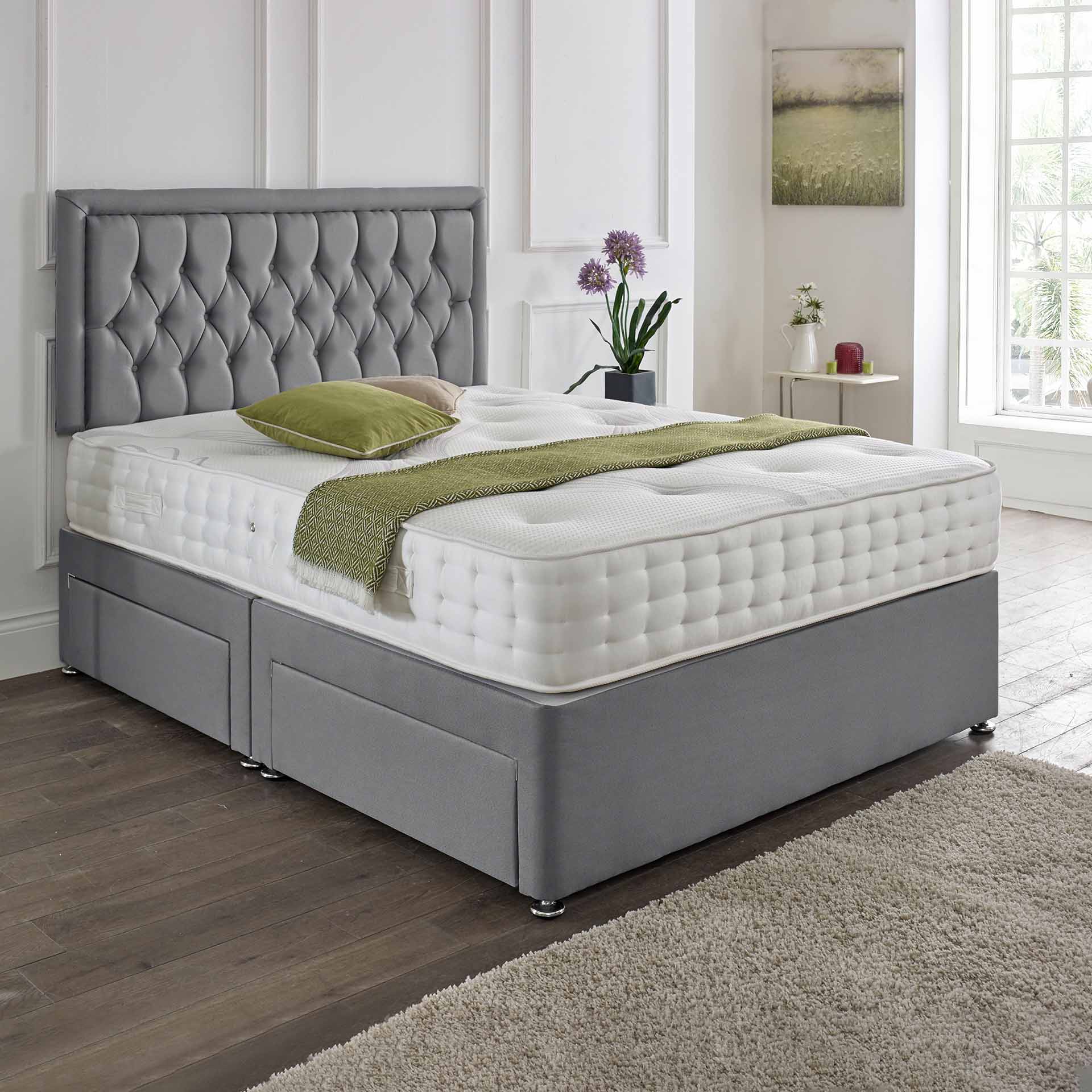CHESTERFIELD STORAGE BED