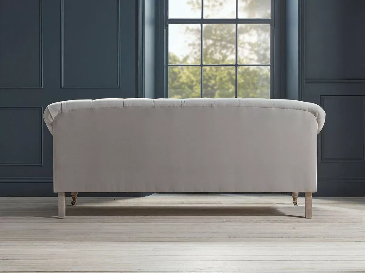 DOMME CHESTER FIELD SOFA