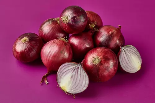 Fresh Whole Red Onion
