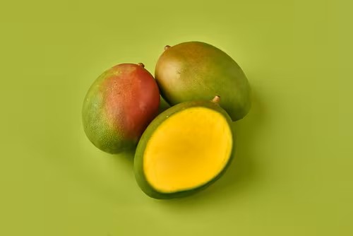 Fresh Mangoes 1×2
