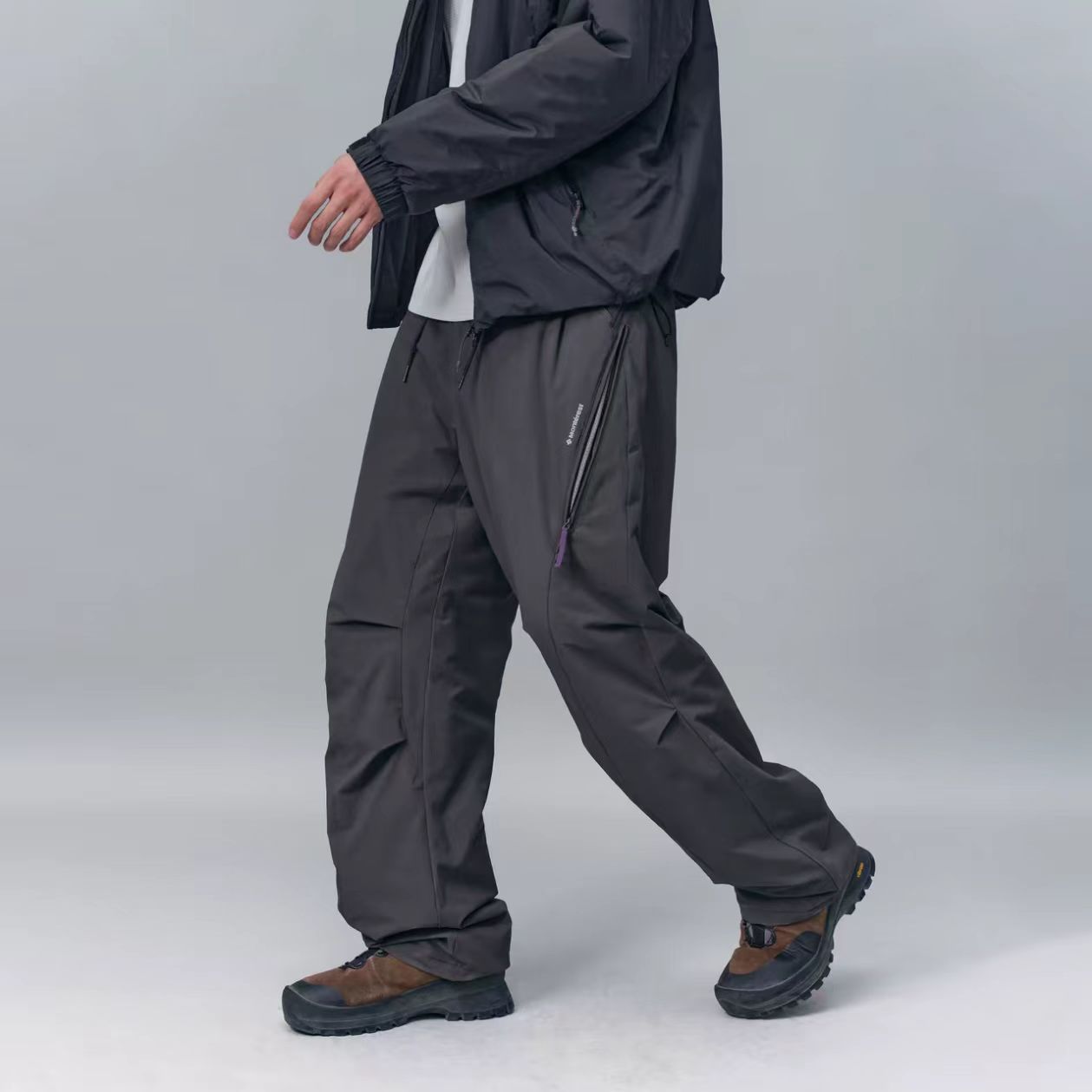 Men’s loose fit cargo pants