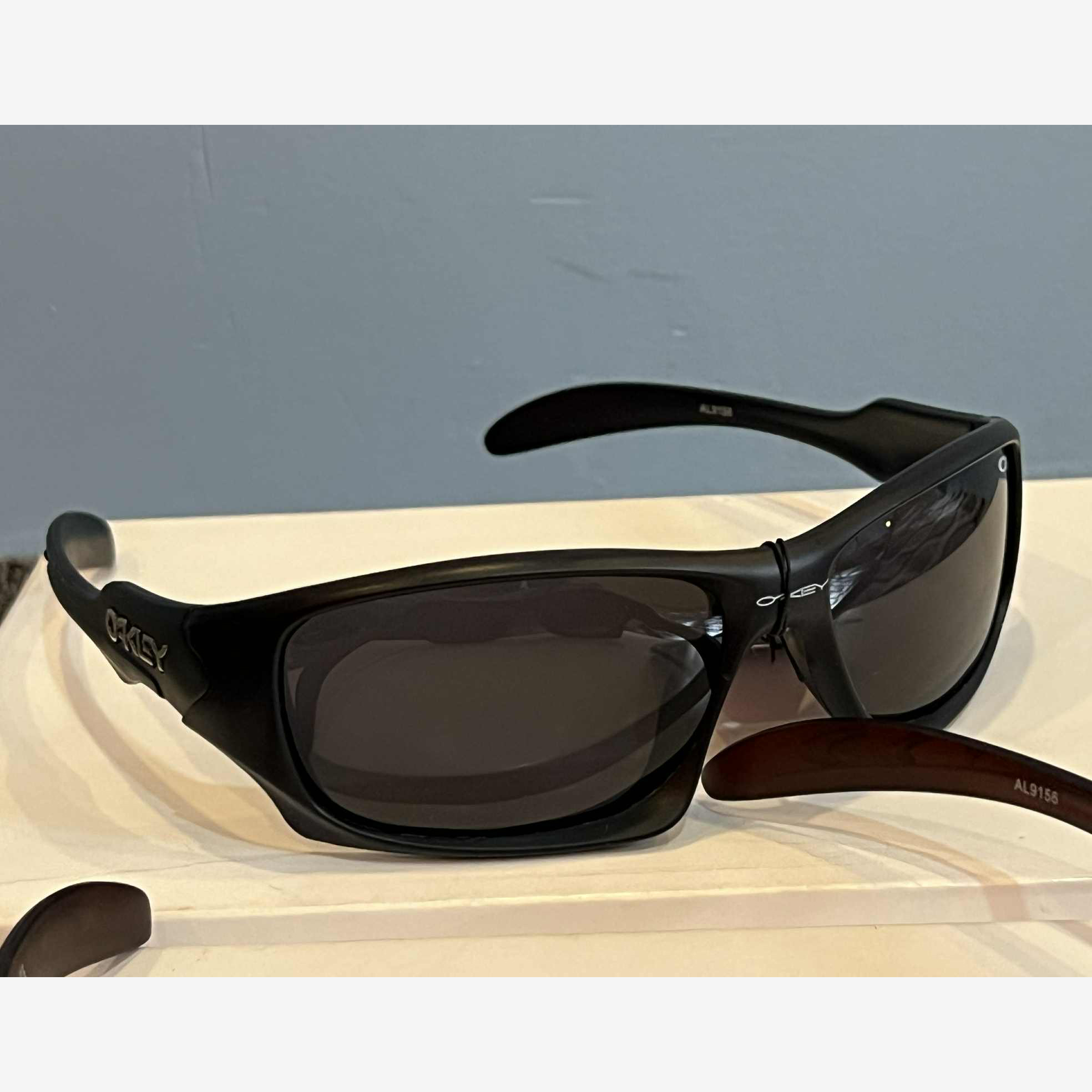Sport Wrap-Around Sunglasses – Dual Color Options (Black / Brown Lens) – Unisex