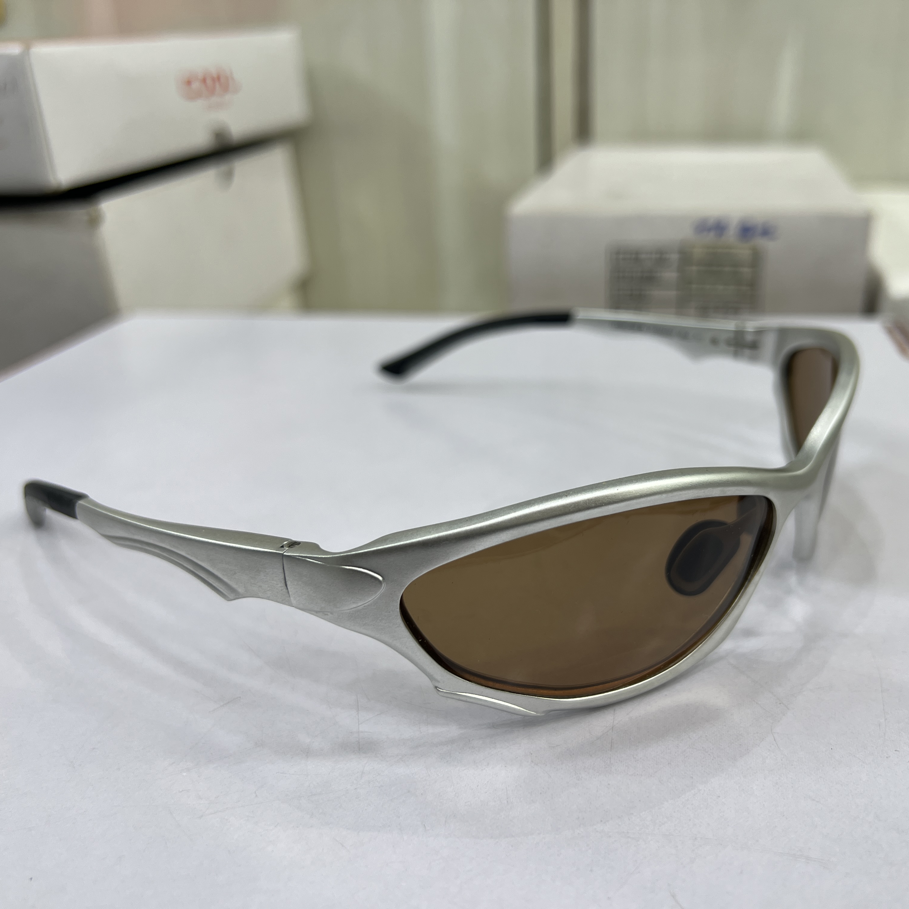 RetroEdge SilverSport Wrap Sunglasses – Brown UV Lens