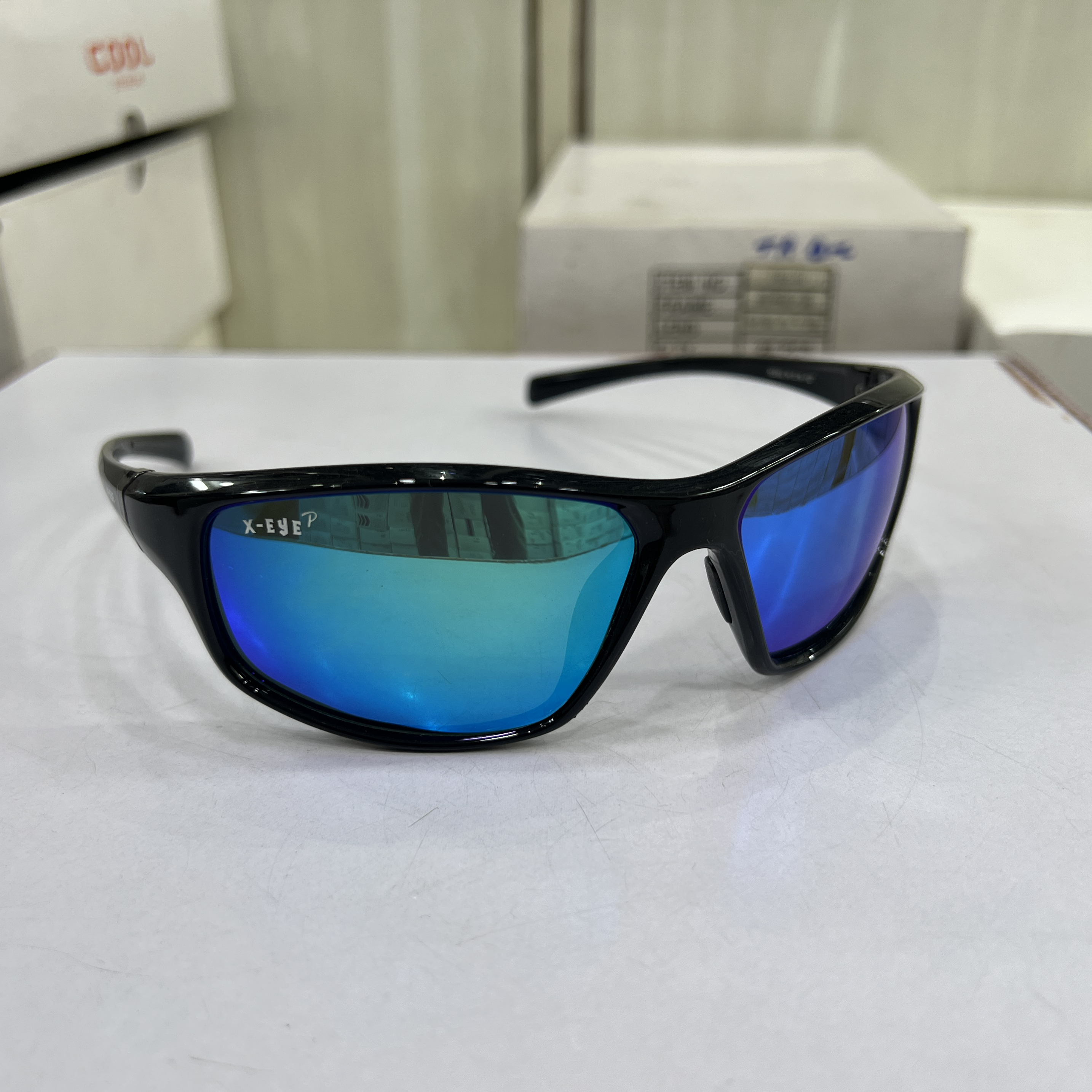 Xeye Polarized Sports Sunglass SP